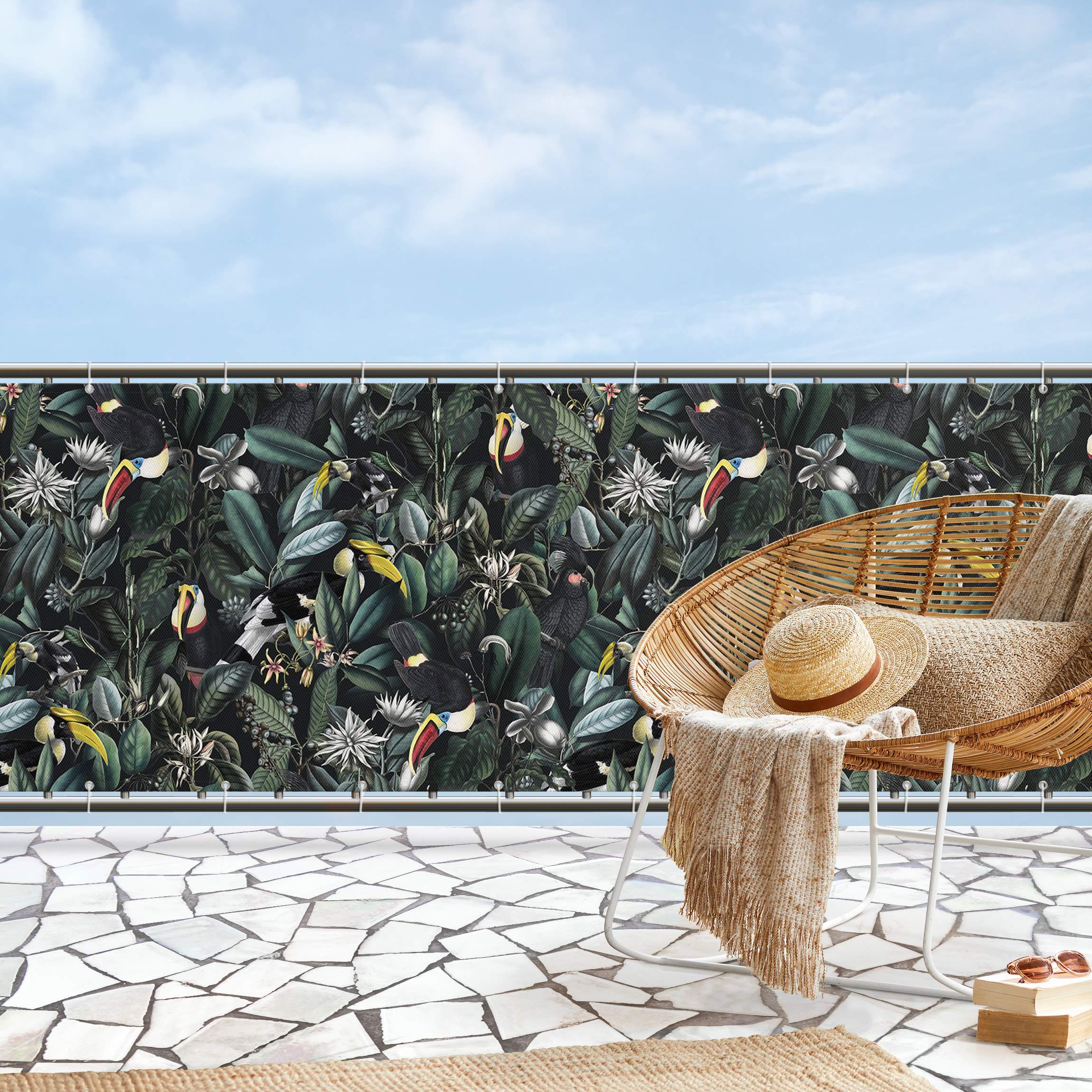 Balkon Sichtschutz Vögel in dunkler Botanik