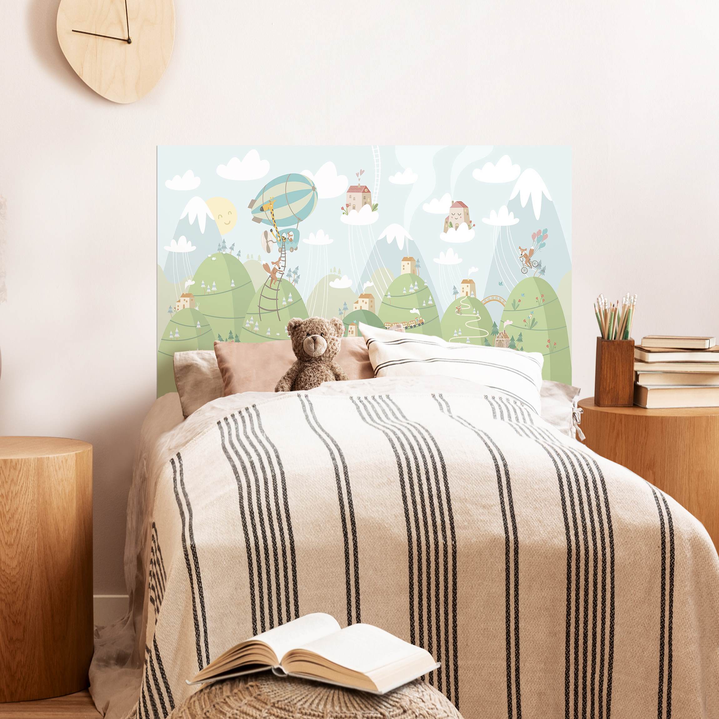 Kopfteil Bett Wald mit Häusern und Tieren