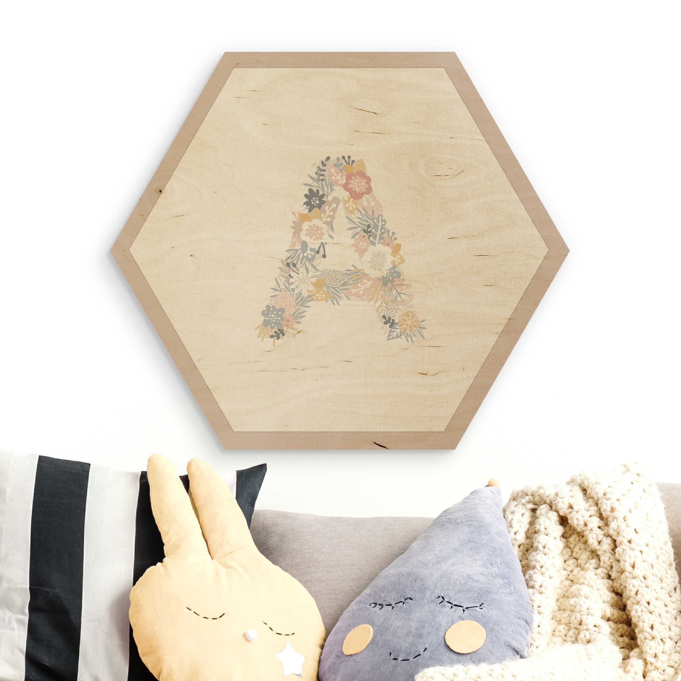 Hexagon-Holzbild Wunschbuchstabe Blumen Pastell