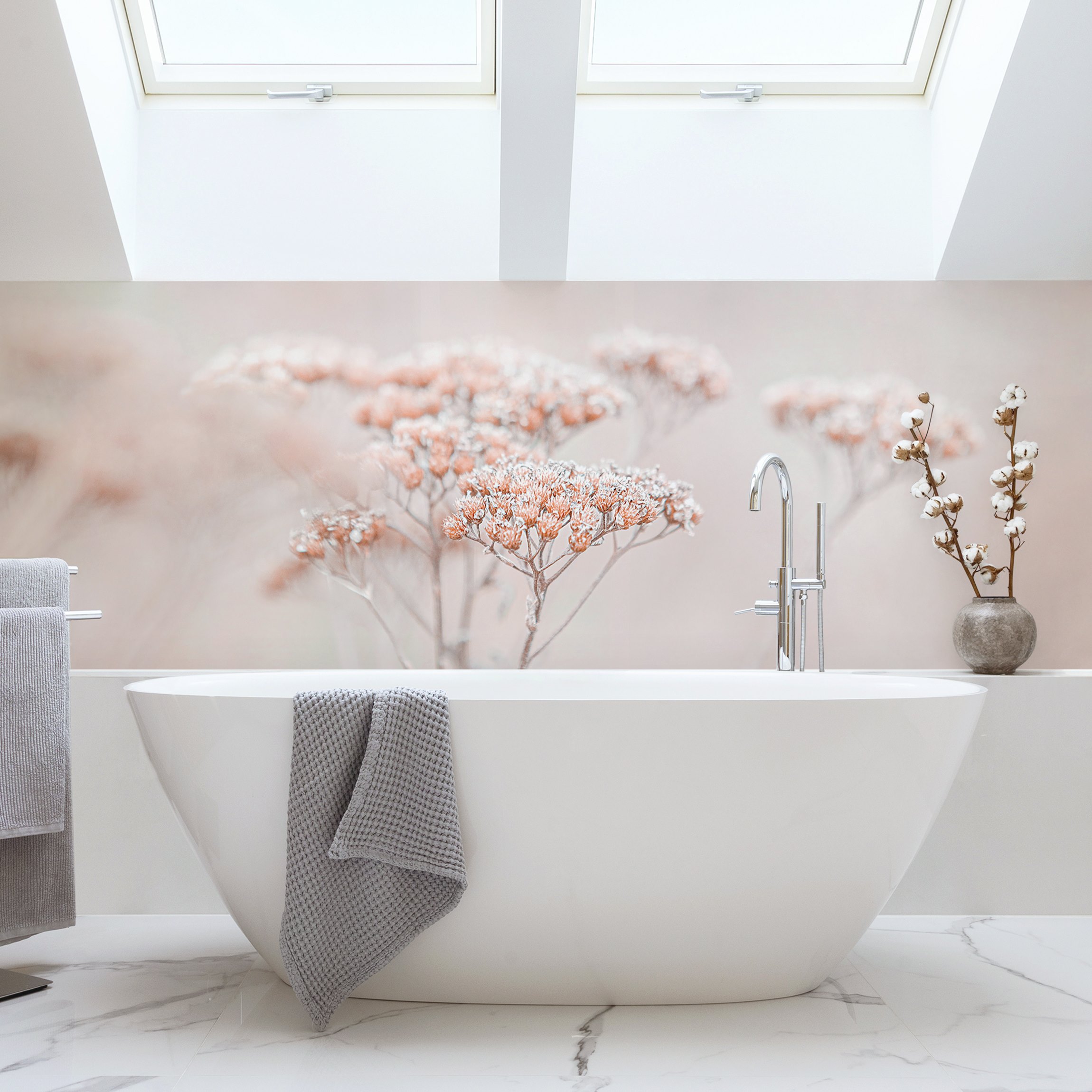 Wandverkleidung Bad Zartrosane Wildblumen