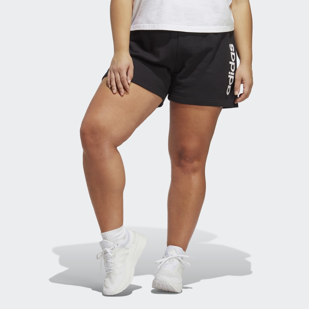 Essentials Linear French Terry Shorts – Große Größen