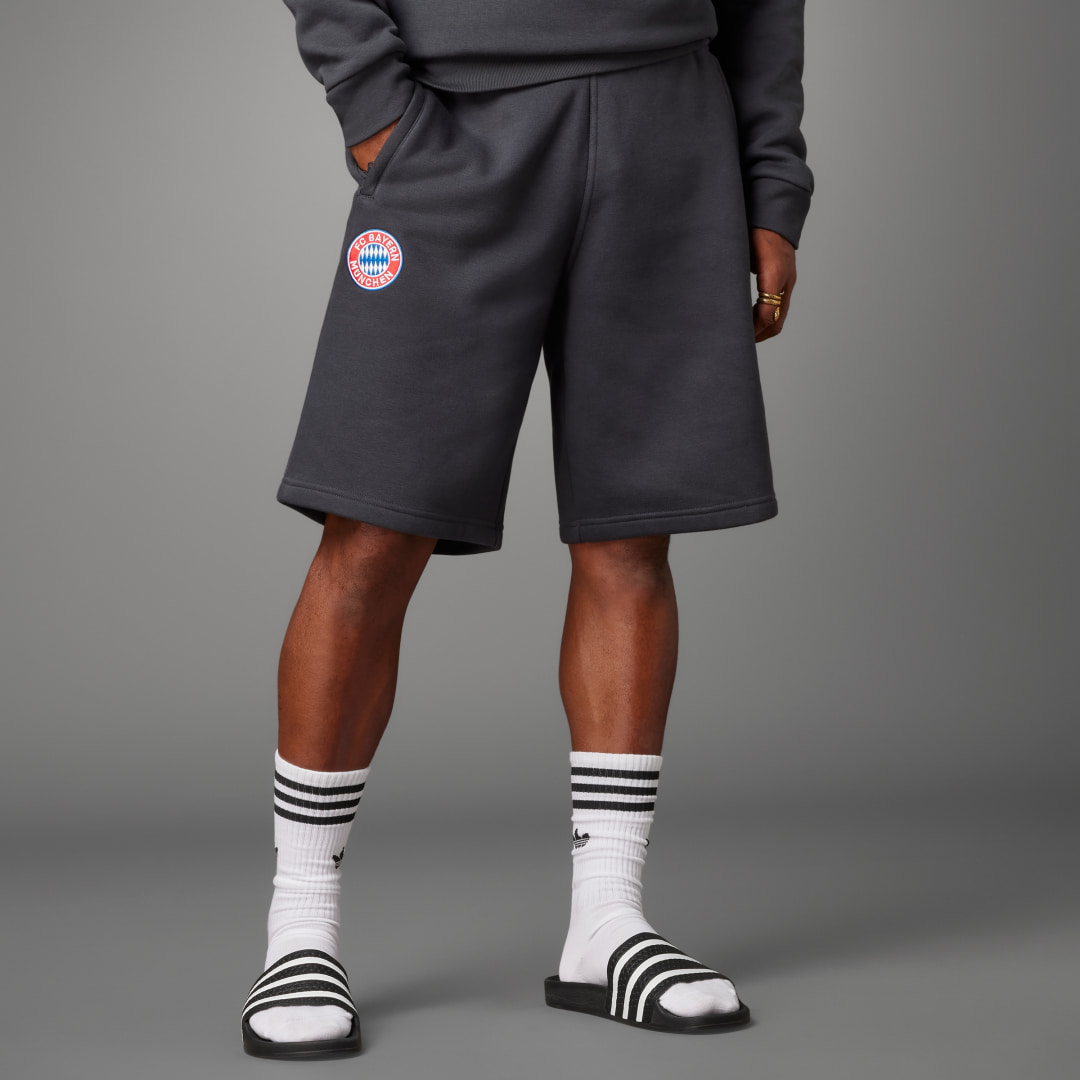 FC Bayern München Essentials Trefoil Shorts