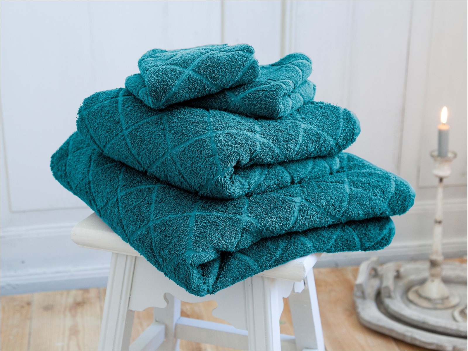 Handtuch-Set Bio-Baumwolle Frottee 4-teilig Raute petrol 2 Gästehandtücher, 1 Handtuch und 1 Badetuch