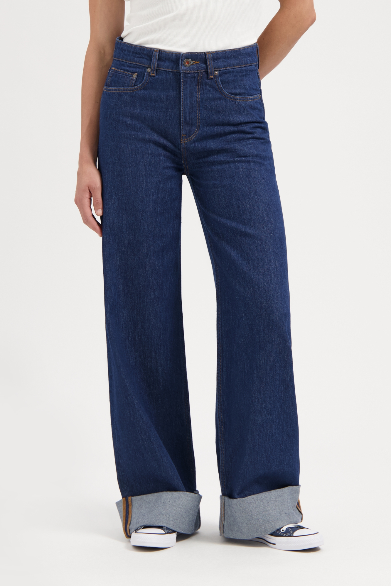 Kuyichi Damen vegan Jeans Super Wide Francis Rinse Blau