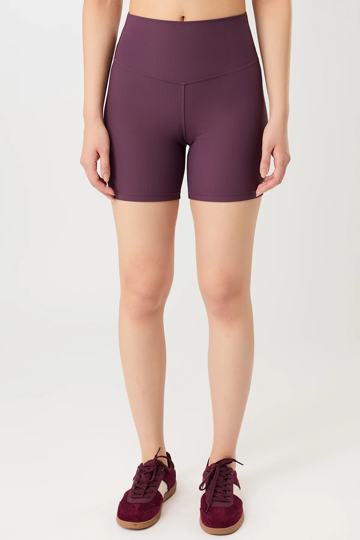 MANDALA Damen vegan Biker Shorts Burgundy