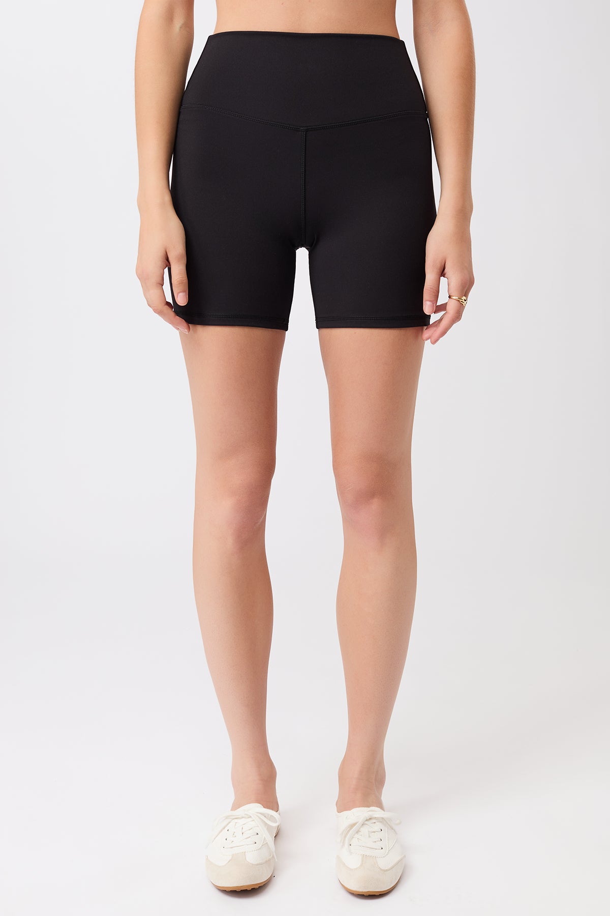 MANDALA Damen vegan Biker Shorts Biker Shorts Schwarz