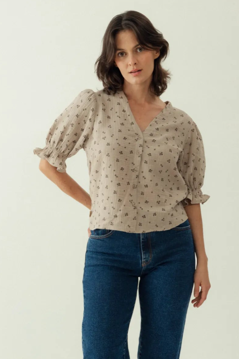 Clotsy Damen vegan Bluse Marianne Floral Mocha