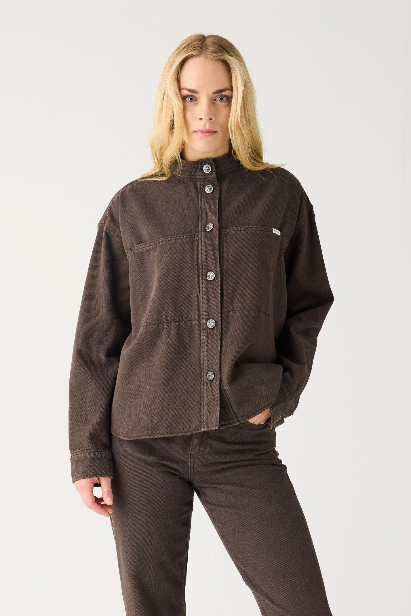 KnowledgeCotton Apparel Damen vegan Overshirt Twill Chocolate Torte