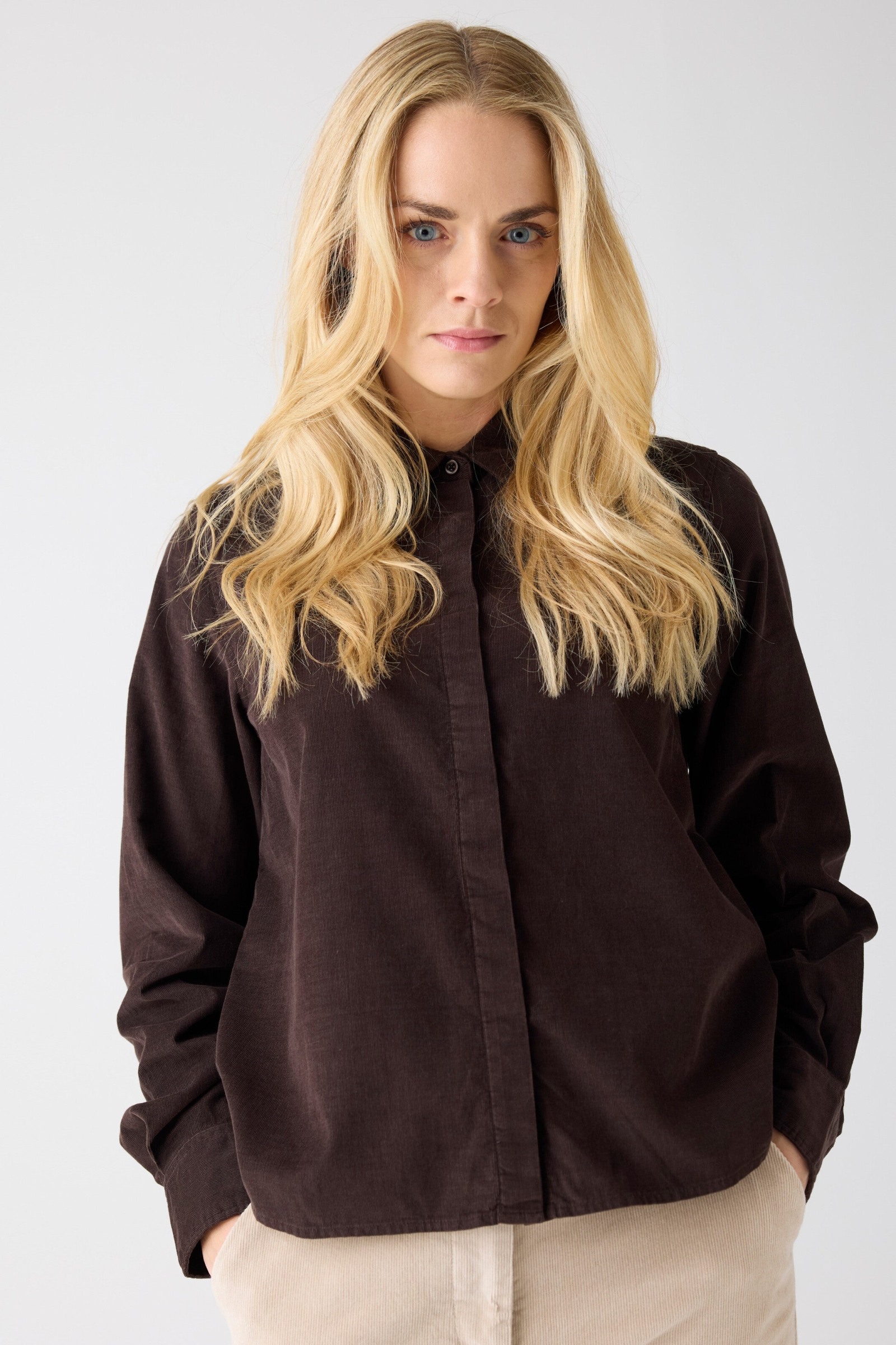 KnowledgeCotton Apparel Damen vegan Shirt Corduroy Chocolate Torte