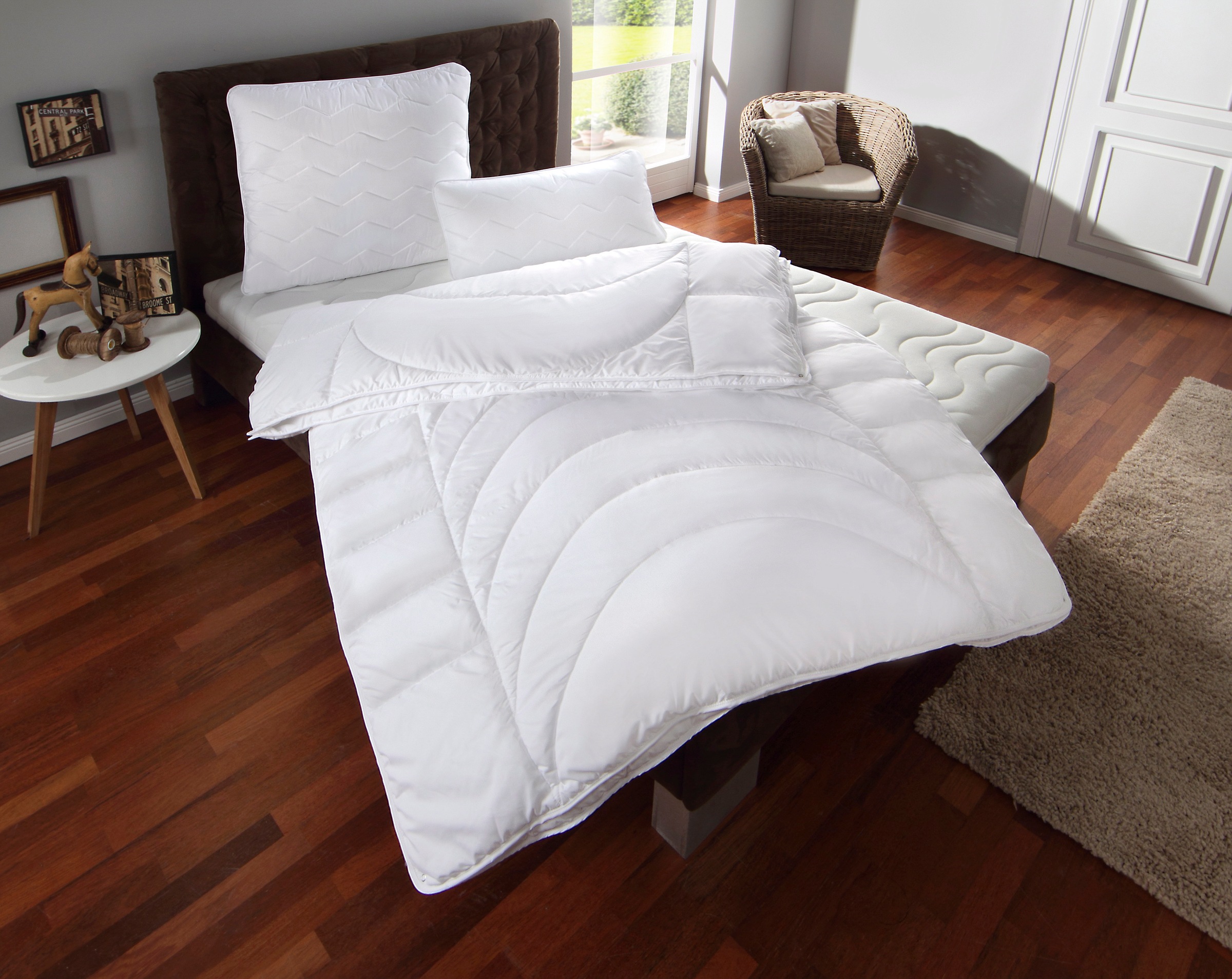 OTTO home Microfaserbettdecke 'Mondschein, Bettdecke 135x200 cm, 155x220 cm, 200x200 cm' 4-Jahreszeiten Füllung Polyester 1 Stk. tlg. Bettdecken, Sommer, Winter; allergiker geeignet (Hausstauballergiker)