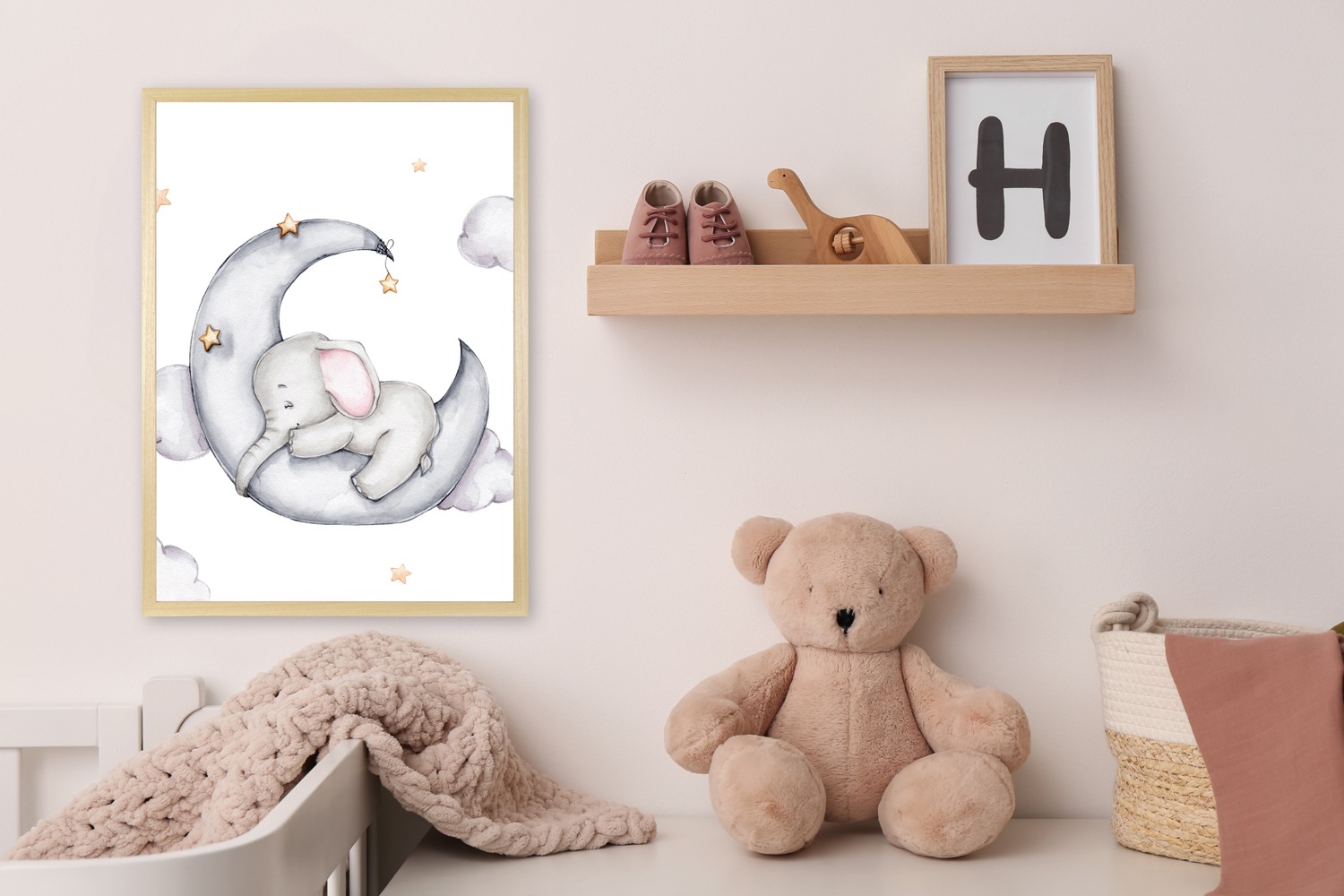 queence Bild mit Rahmen 'Elefant auf Halbmond' Bilder vom Sternenhimmel Elefant Elefanten Elefanten Bilder Himmel Himmelsbilder Stern Sterne Tiere Wolken 1 Stk. tlg. HD Premium Posterdruck mit Echtholzrahmen