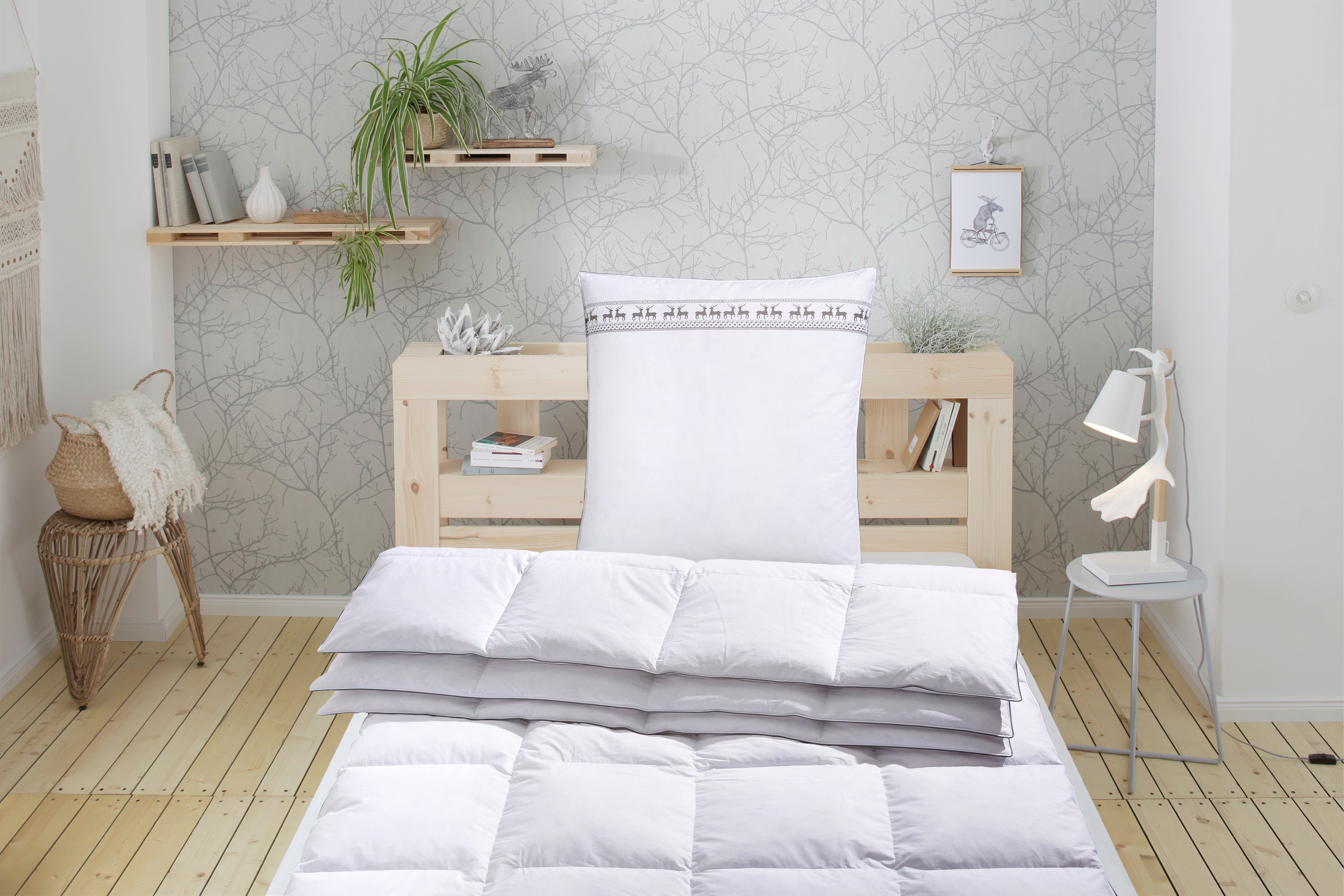 Älgdröm Federbettdecke 'Forsakar, Bettdecke 135x200 cm, 155x220 cm und weitere Größen' normal Füllung 100Federn Bezug Baumwolle 1 Stk. tlg. Bettdecken, Sommer, Winter, Decke, Made in Germany, hautfreundlich