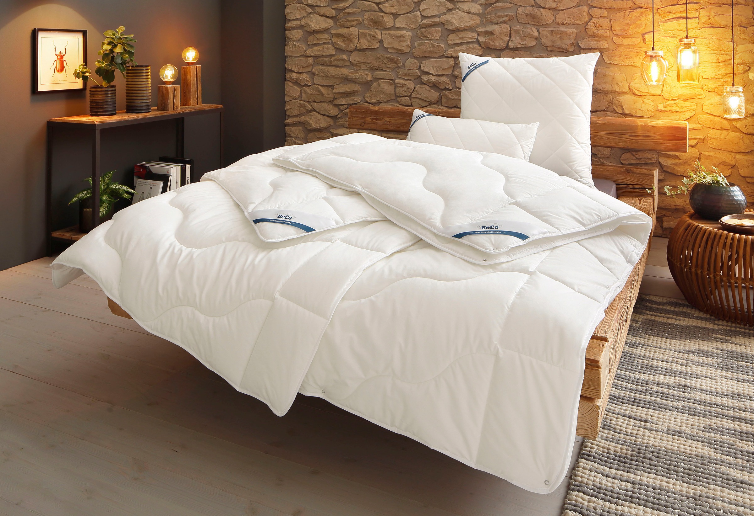 Beco Microfaserbettdecke 'BeCo Greenfirst, Bettdecke 135x200 und weitere Größen' 4-Jahreszeiten Füllung Klimafaser 1 Stk. tlg. Bettdecke 'normal' getestet von Trusted Heroes mit einer Note von 1,0