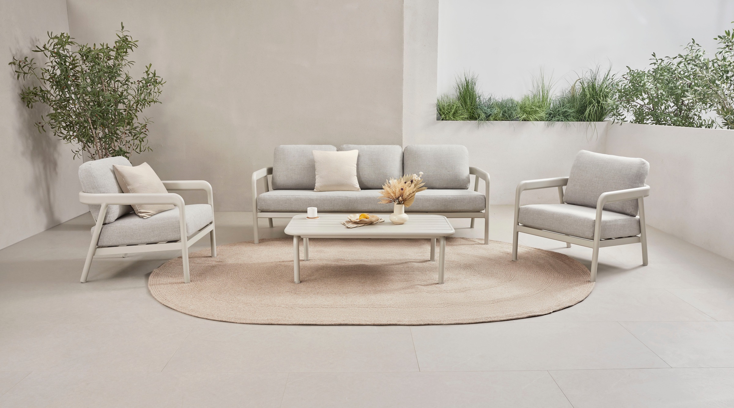 homsy by Ana Johnson Gartenlounge-Set 'Hilo' Set, 3er Sofa,2x Sessel, 7x Sitz-und Rückenkissen,2x Zierkissen,1xTisch, 14 tlg. inkl. 2 Sessel, 1 Sofa, 1 Tisch, Sitz- und Rückenkissen, 2 Dekokissen