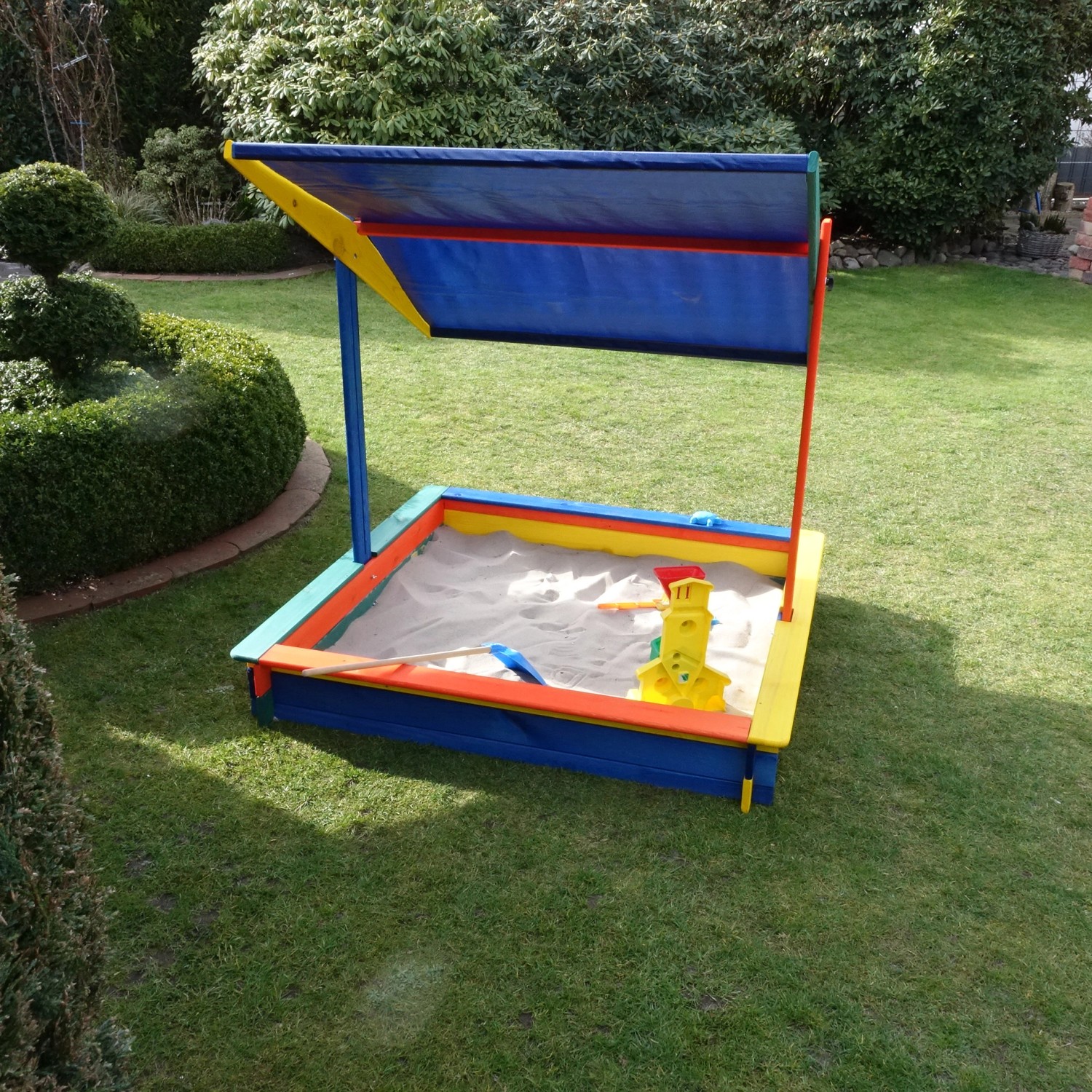 Sandkasten Nadine 140 cm x 140 cm mit Sonnensegel