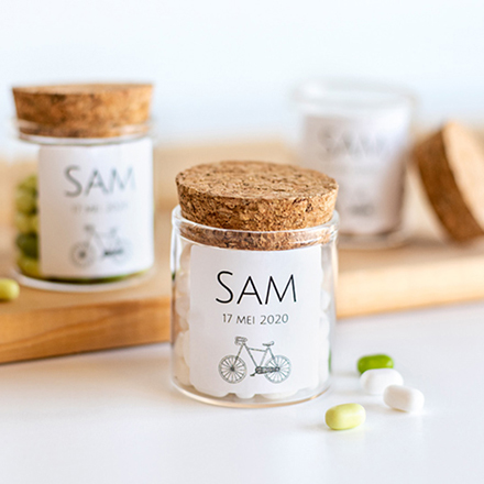 Mini-Glas personalisiert mit quadratischem Sticker - 12 Stk.