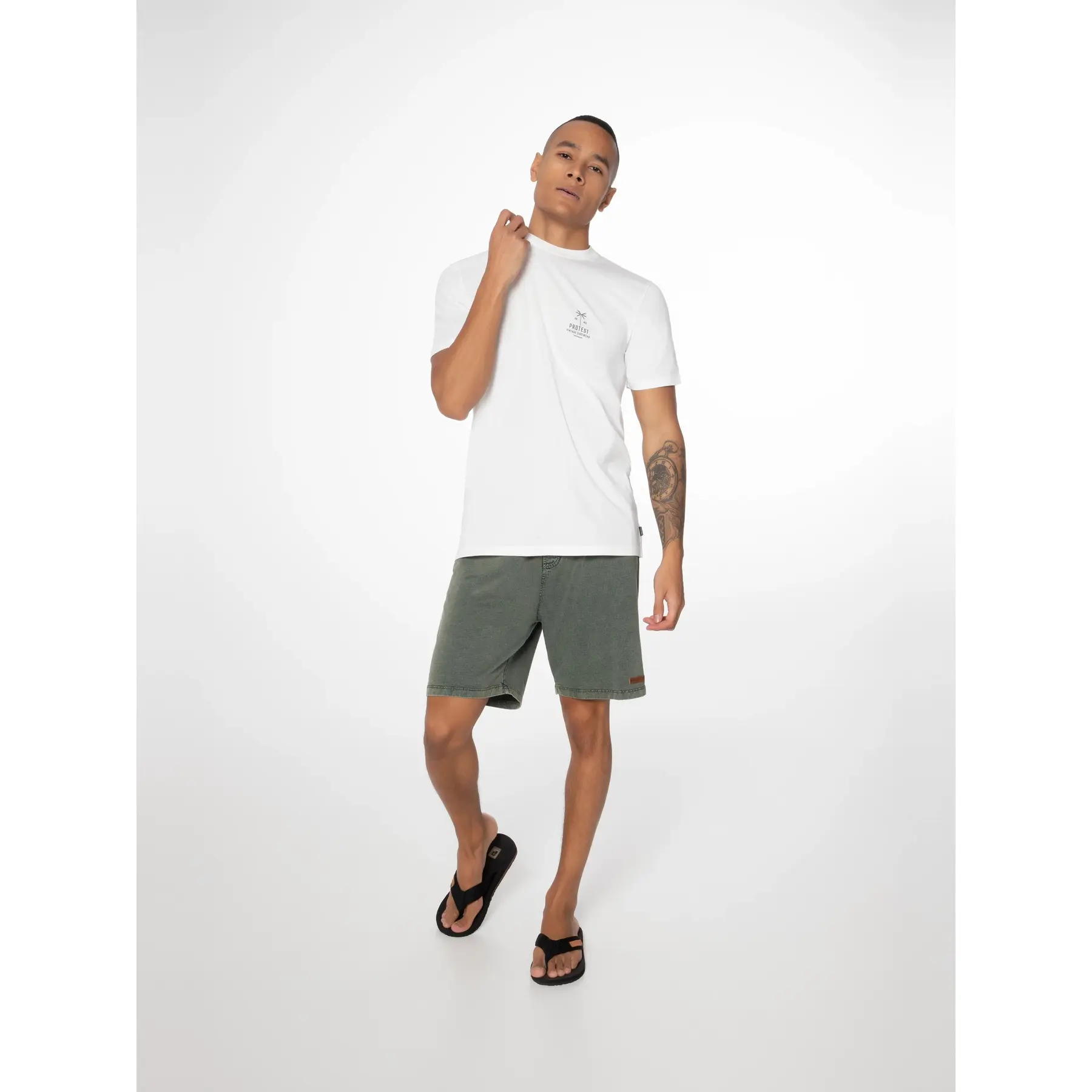 Jogging-Shorts Protest Carver