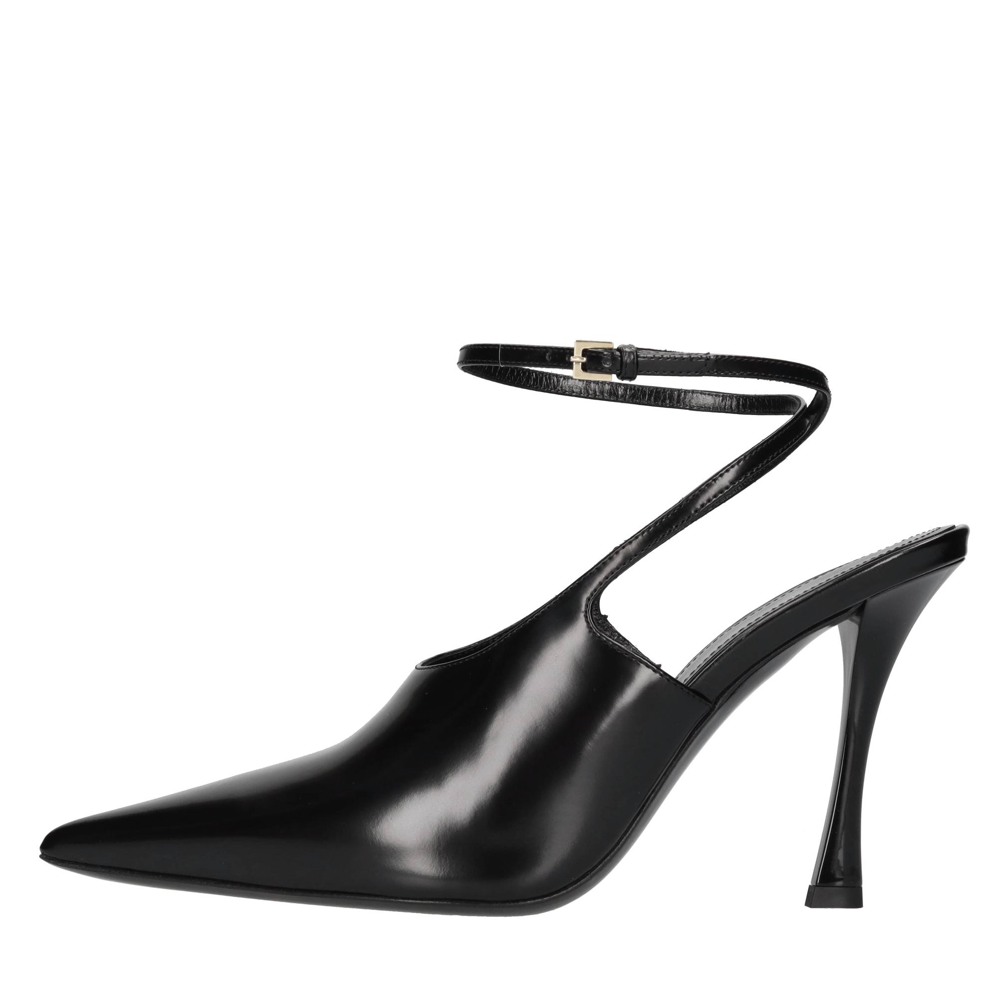 Givenchy Schuhe mit schwarzem Absatz
