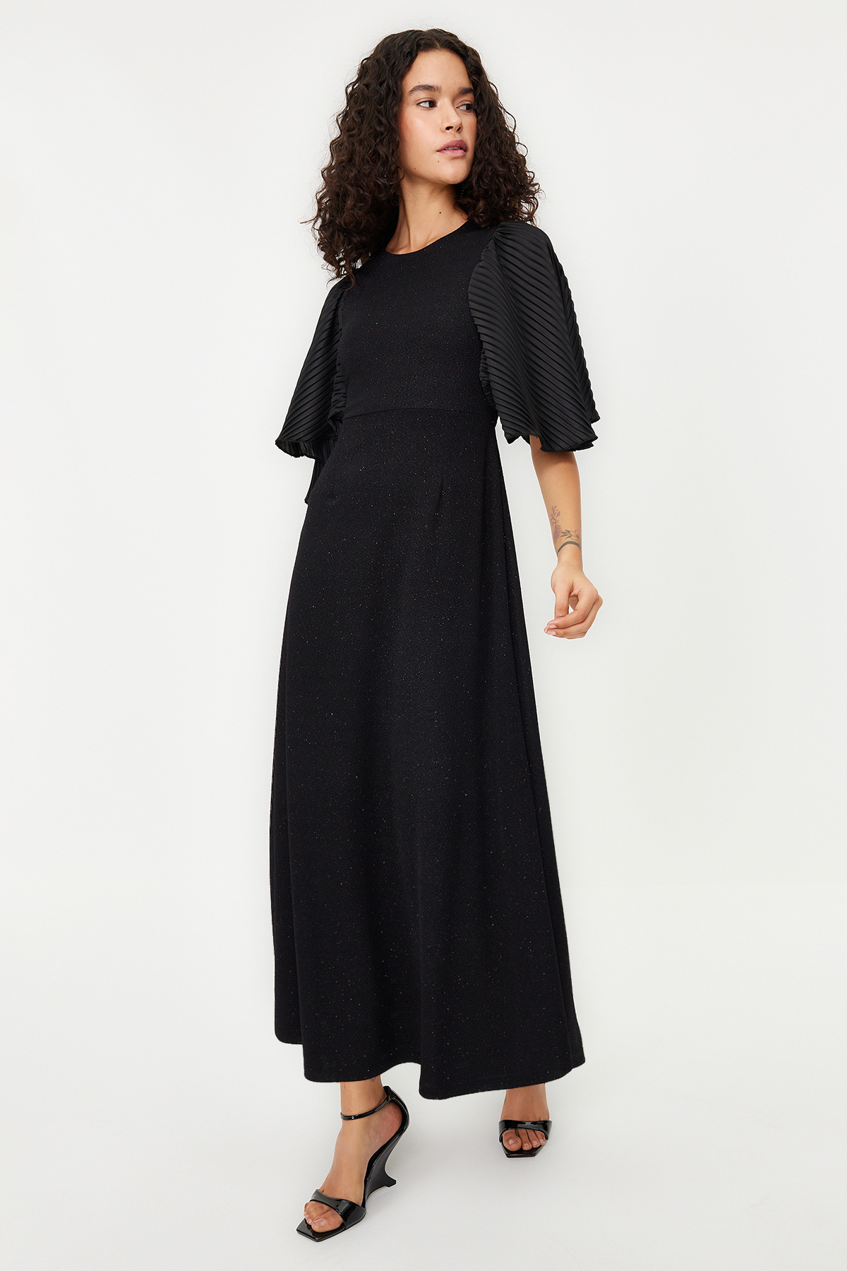 Trendyol Modest Schwarzes, Glitzerndes, Elegantes Abendkleid Mit Fledermausärmeln für Damen - 36