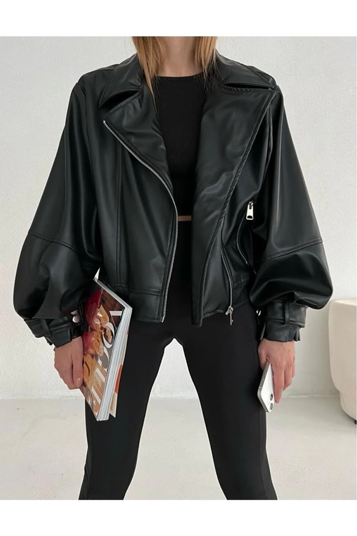 SONREİR Schwarze Bomberjacke Aus Kunstleder Mit Weiten Ärmeln - M