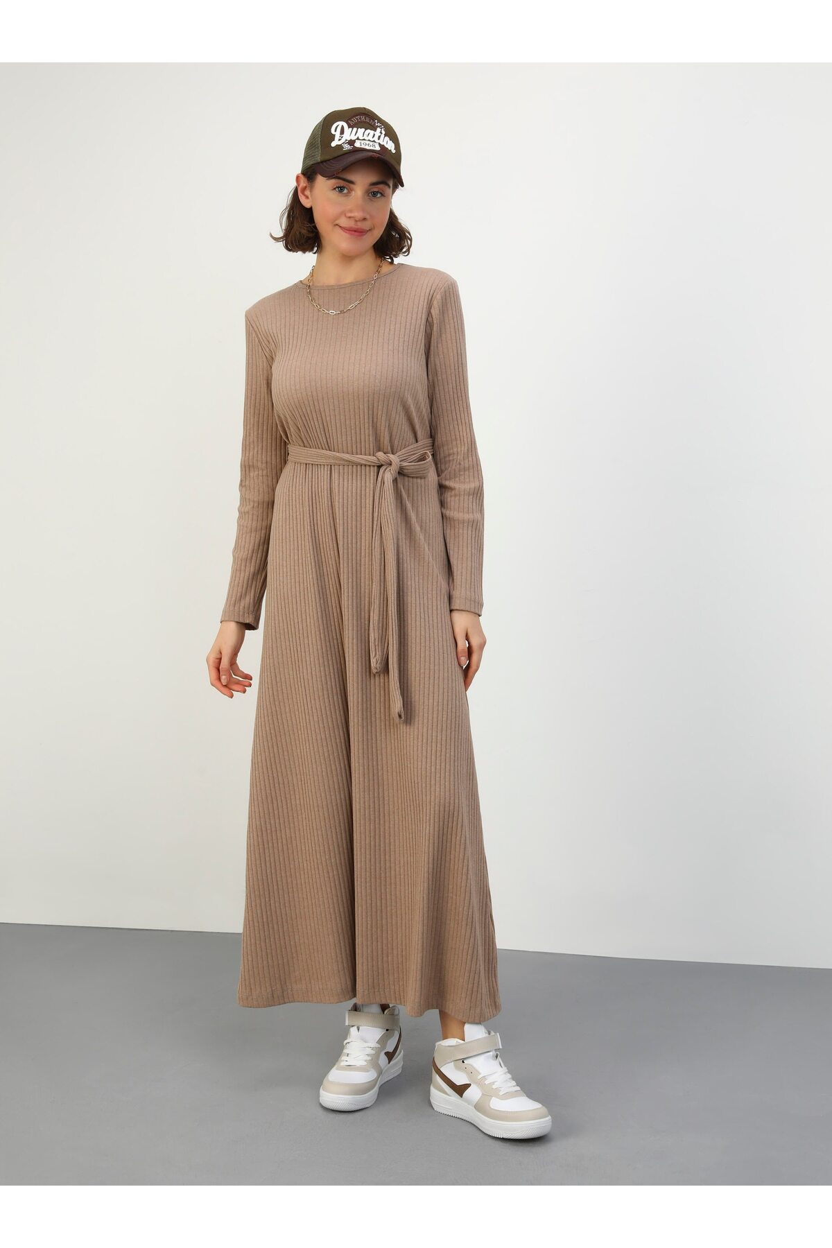 Benin Nerz-camisole-hijab-kleid – Mit Gürtel – Benin für Damen - S