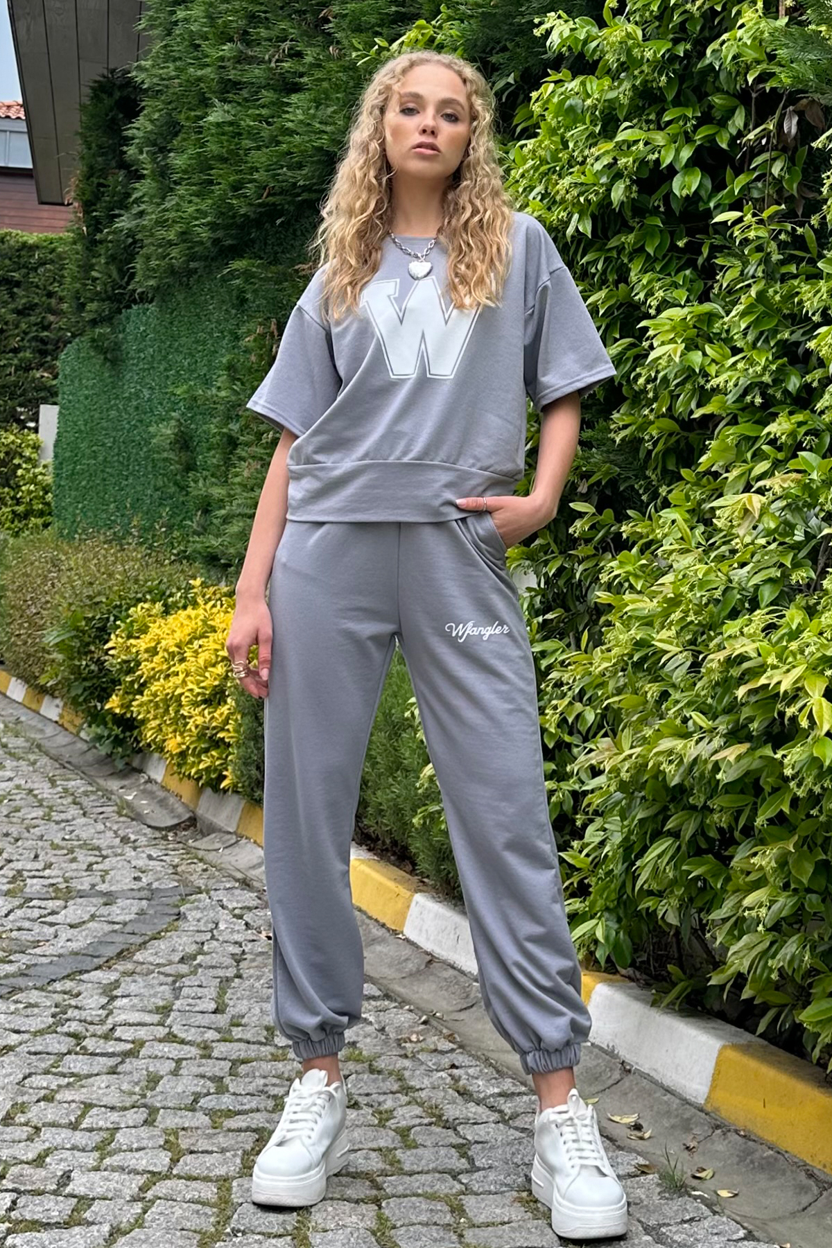 Trend Alaçatı Stili Bedrucktes T-shirt Und Jogginganzug Mit Hoher Taille In Grau für Damen - S
