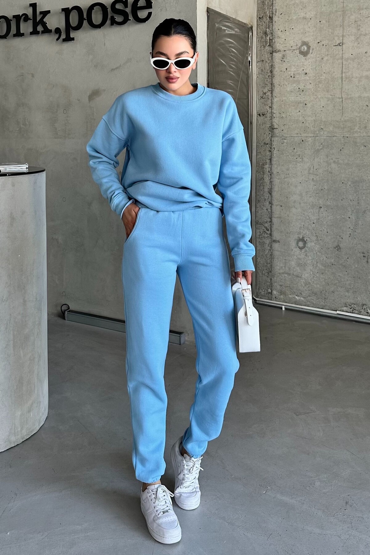 MODAGEN Babyblaues Unisex-übergrößen-trainingsanzug-set – Rundhalsausschnitt - L