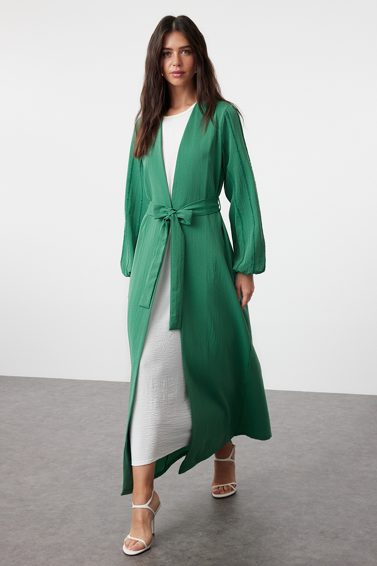 Trendyol Modest Smaragdgrüner Glitzer Gewebt Mütze, Ferace Und Abaya für Damen - 38