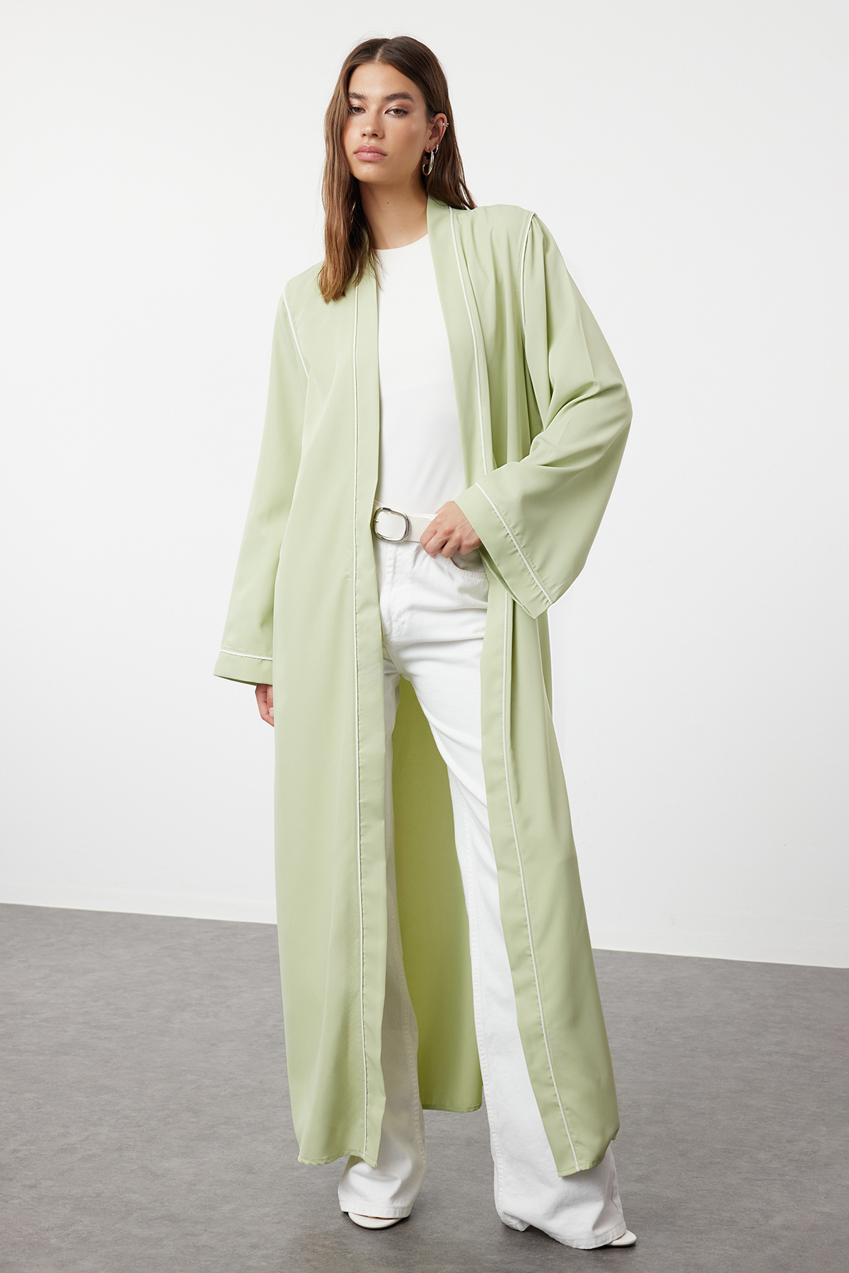 Trendyol Modest Gewebte Kappe Khakifarbene, Mit Paspelierung Verzierte Ferace & Abaya für Damen - 36