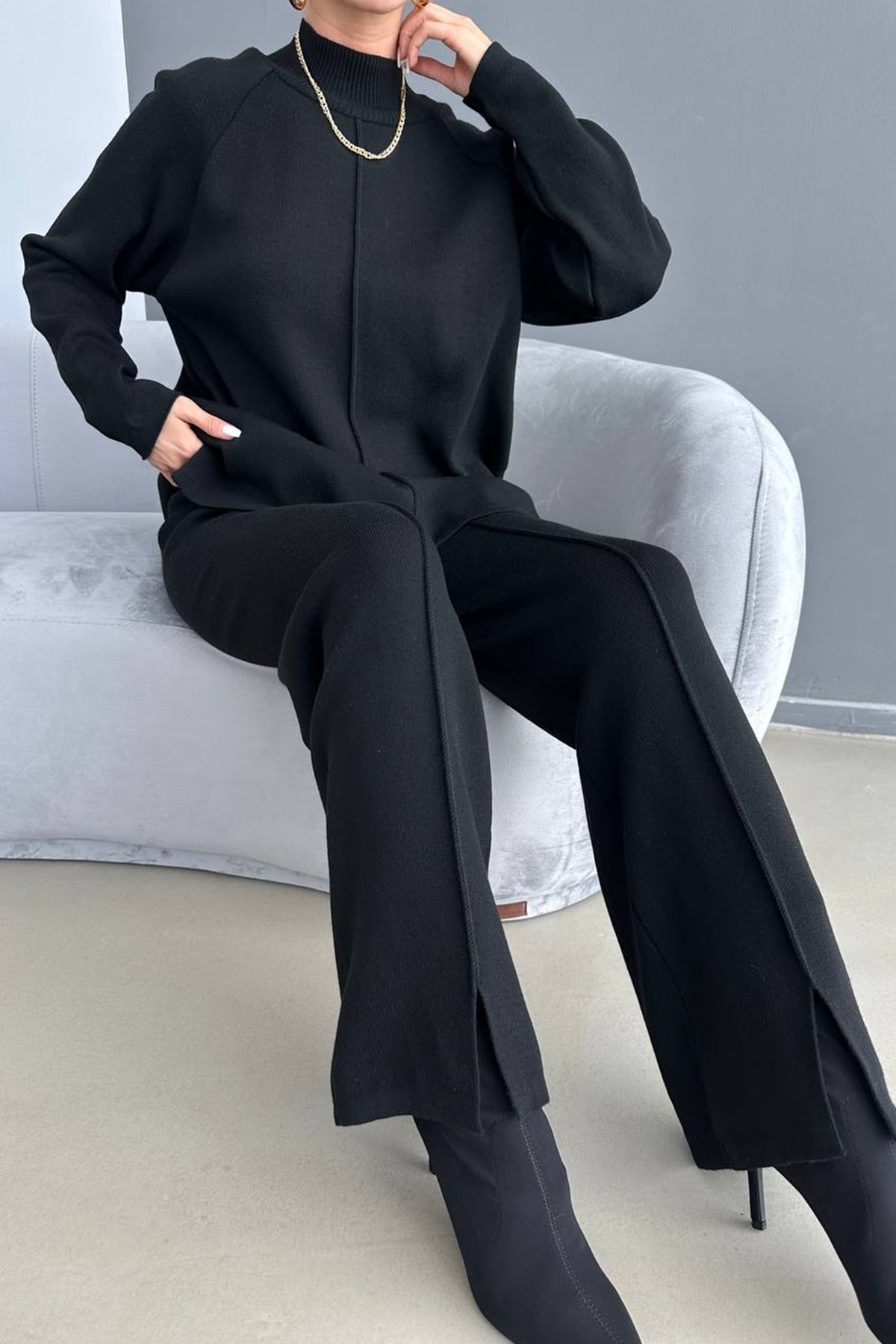 WOMAN VISION Strickstoff Set Mit Langärmeligem Schwarzem Pullover Mit Stehkragen Und Schwarzen Hosen Mit Hoher Taille 1070 für Damen - S/M