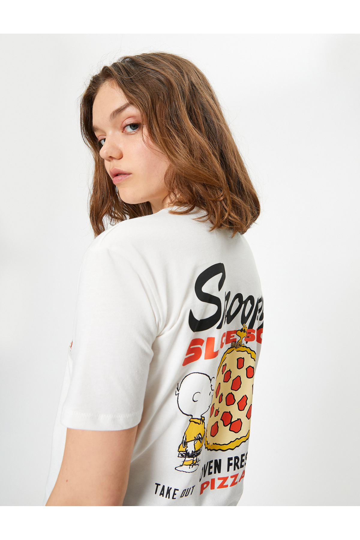 Koton Lizenziertes Snoopy-übergrößen-t-shirt – Rückseite Bedruckt, Kurze Ärmel für Damen - XS