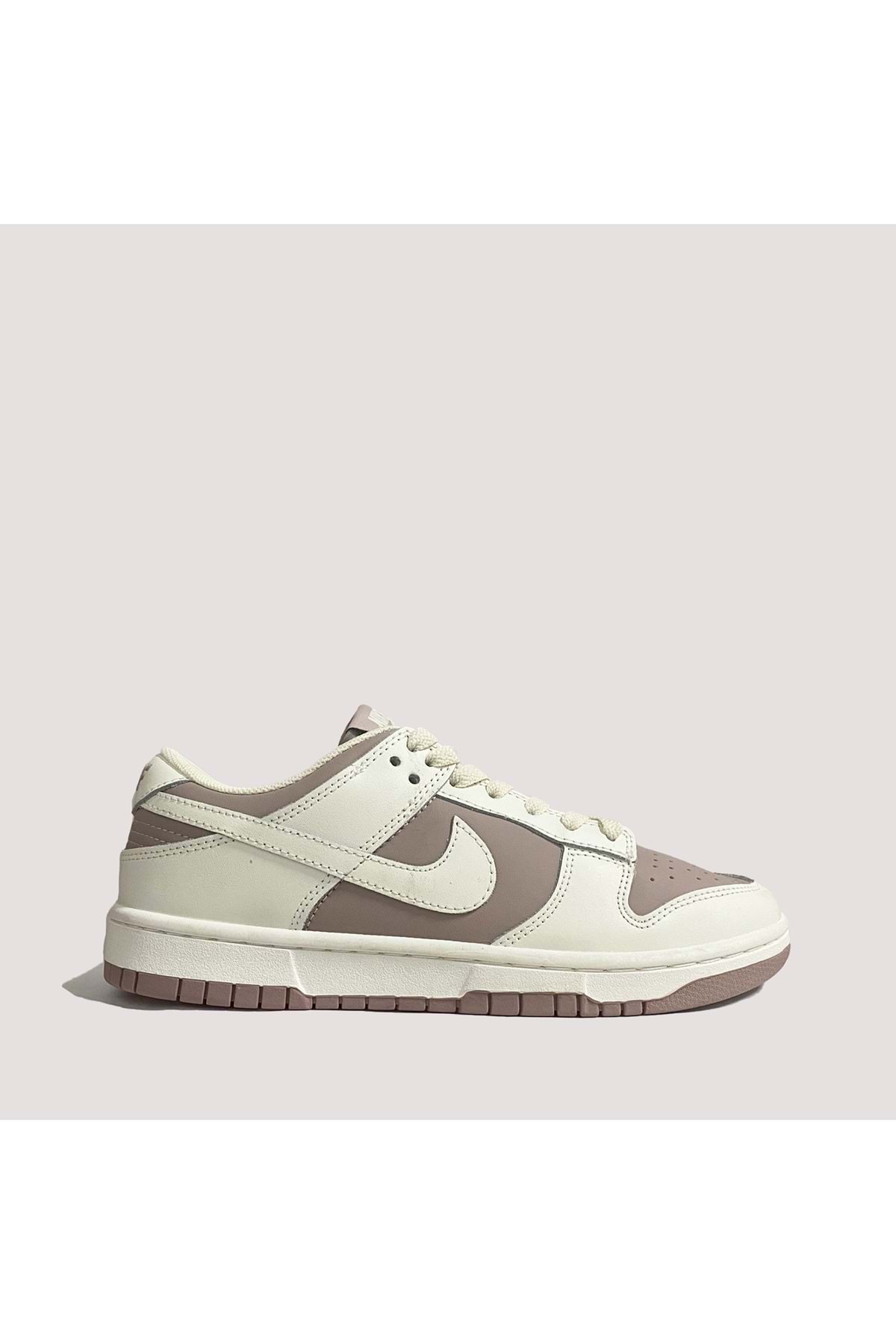 Nike Dunk Low Next Nature 42 Beige Sneaker für Herren - 39