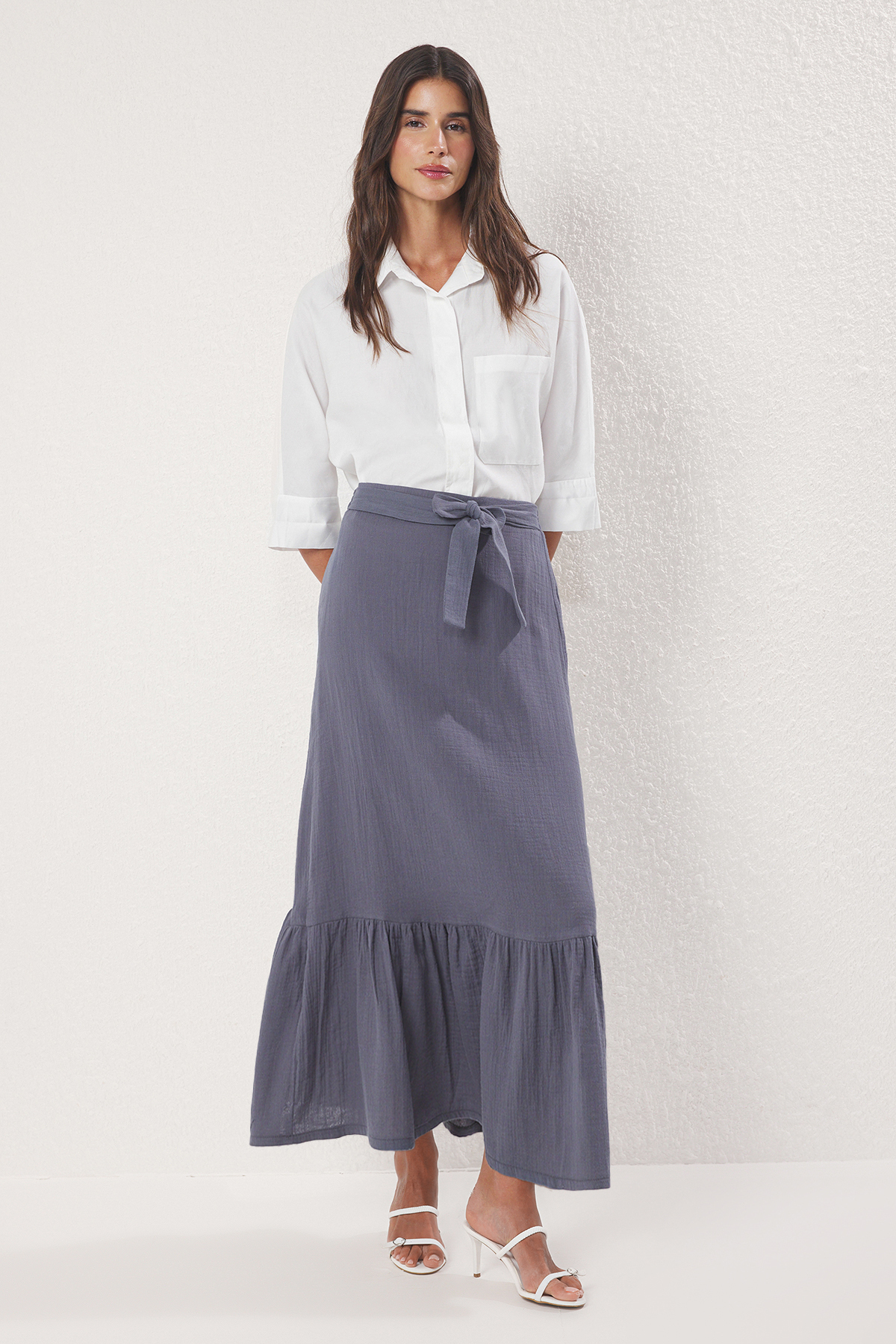 Trendyol Modest Anthrazitfarbener Rock Mit Rüschendetail, Gefütterter, Gewebter Rock Aus Baumwolle Mit Gürtel für Damen - 36