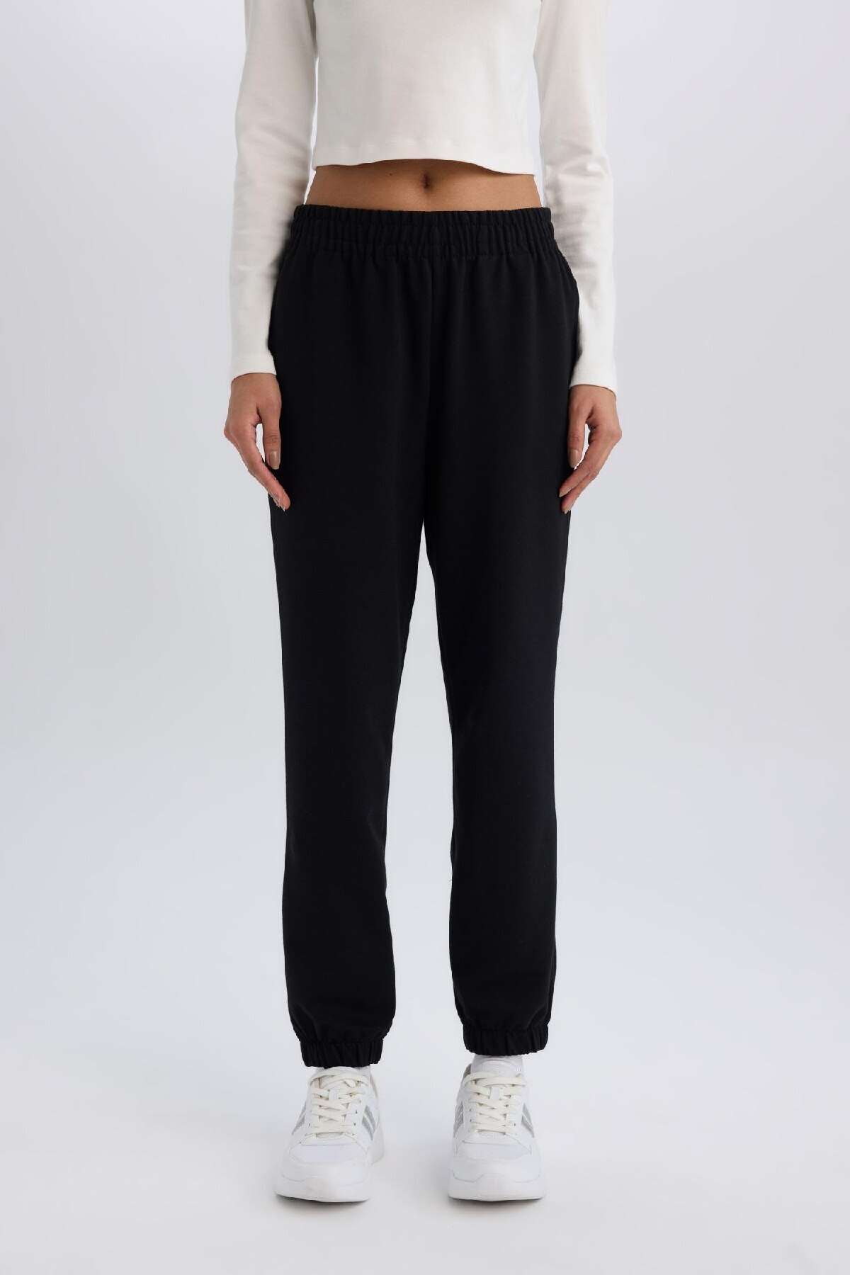 DeFacto Defactofit Standard-fit-jogginghose Mit Taschen, Lange Jogginghose für Damen - XS