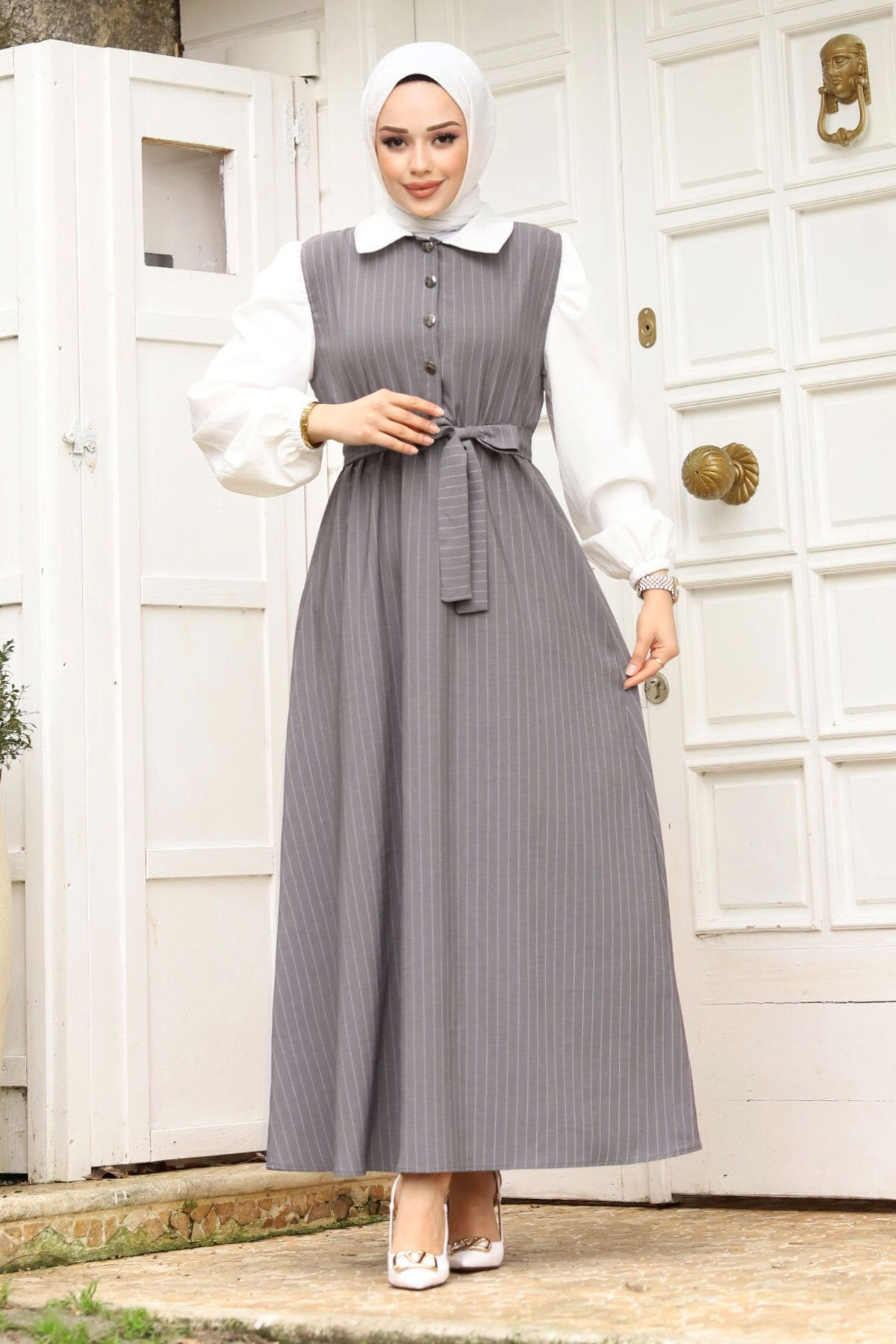 Tesettür Dünyası Hijab-kleid Mit Halbem Knopf Und Taillengürtel Vorne Grau für Damen - 46