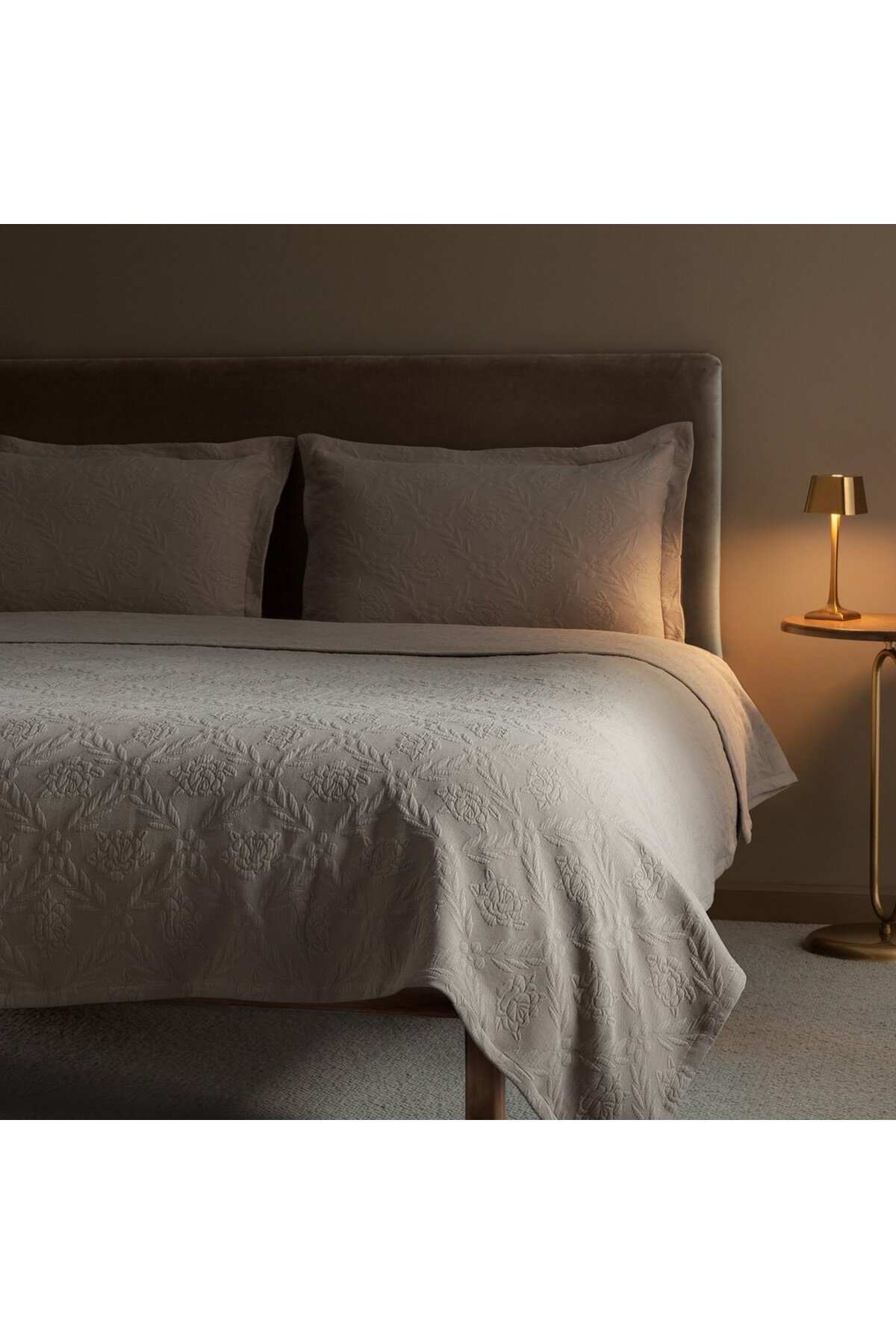 Madame Coco Floralies King Size Tagesdecke – Luxus-kollektion – Beige - One Size