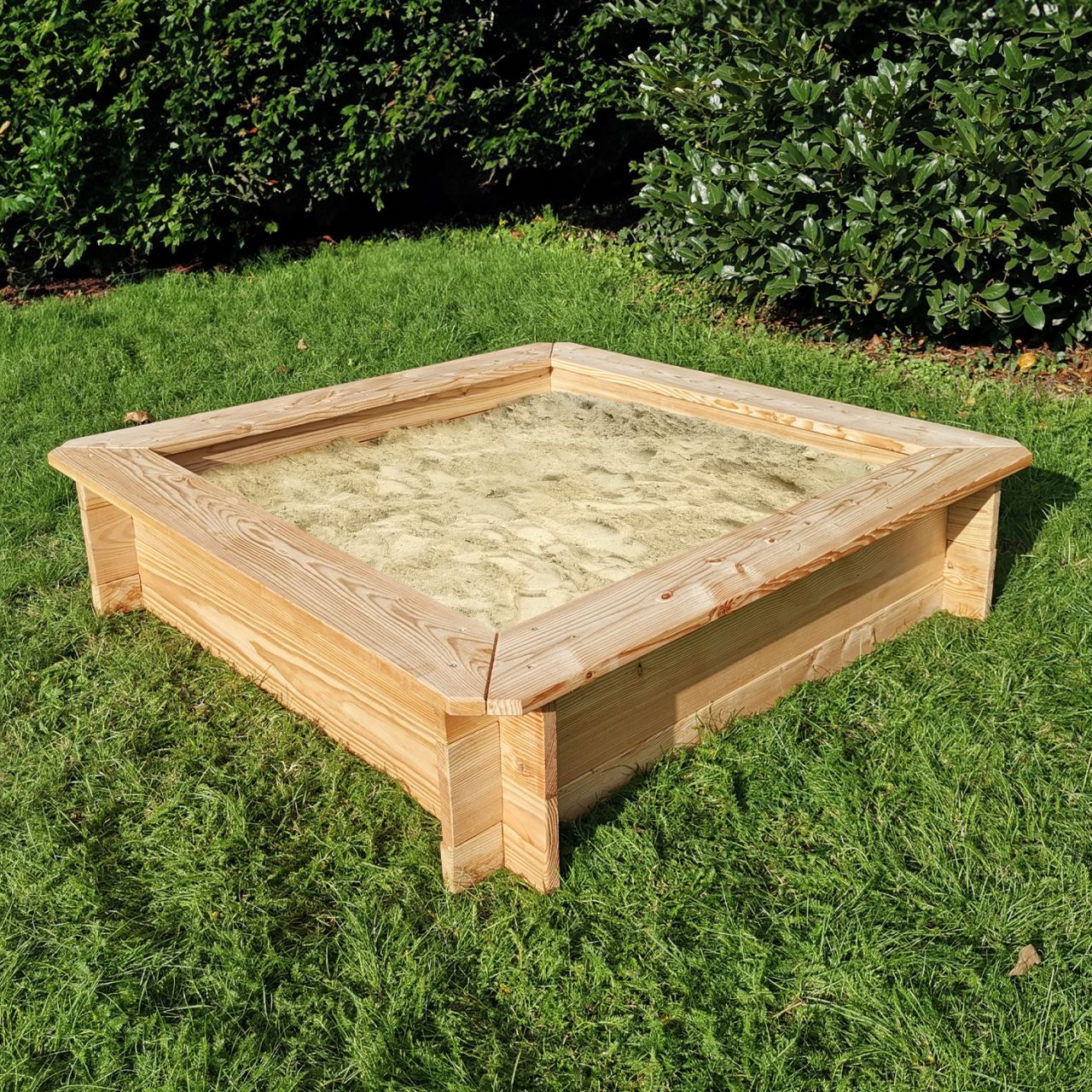 Sandkasten Celine massiv, Lärche unbehandelt '150 x 150 x 31 cm'