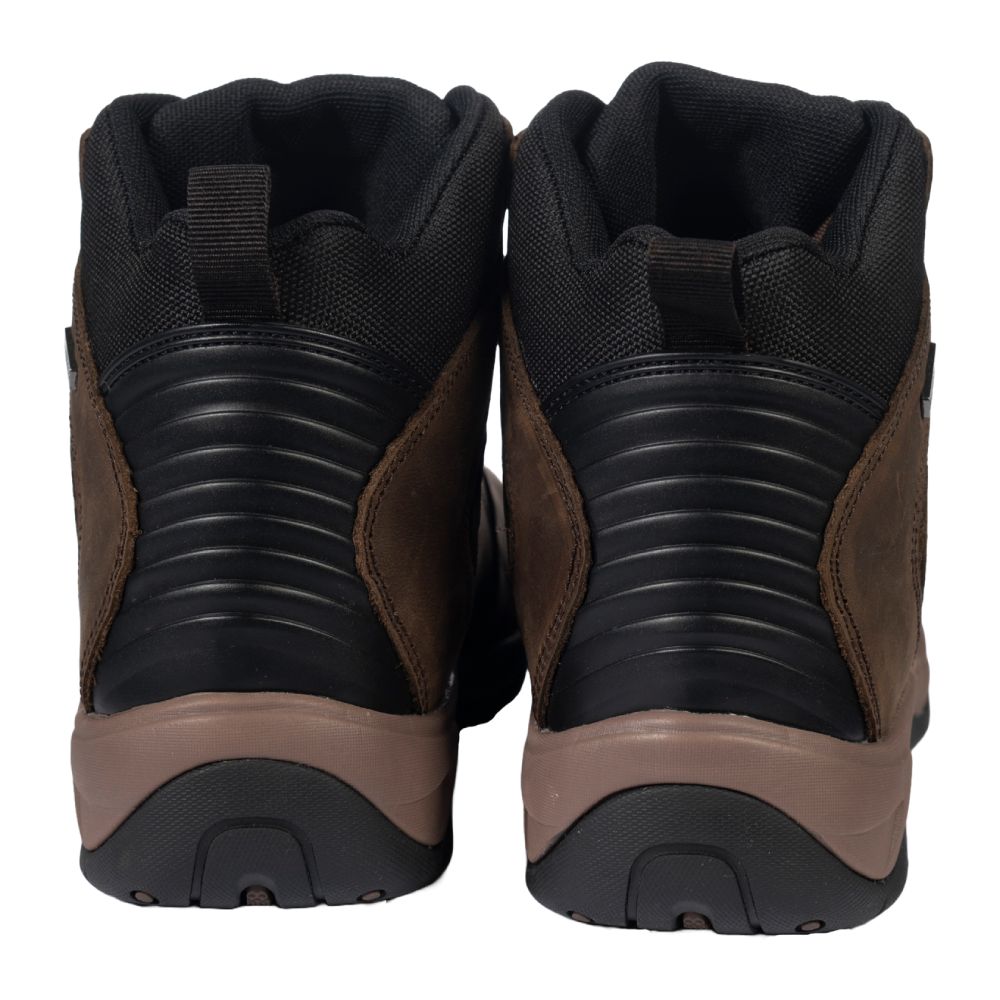 HKM Stall und Trekkingschuh Explorer