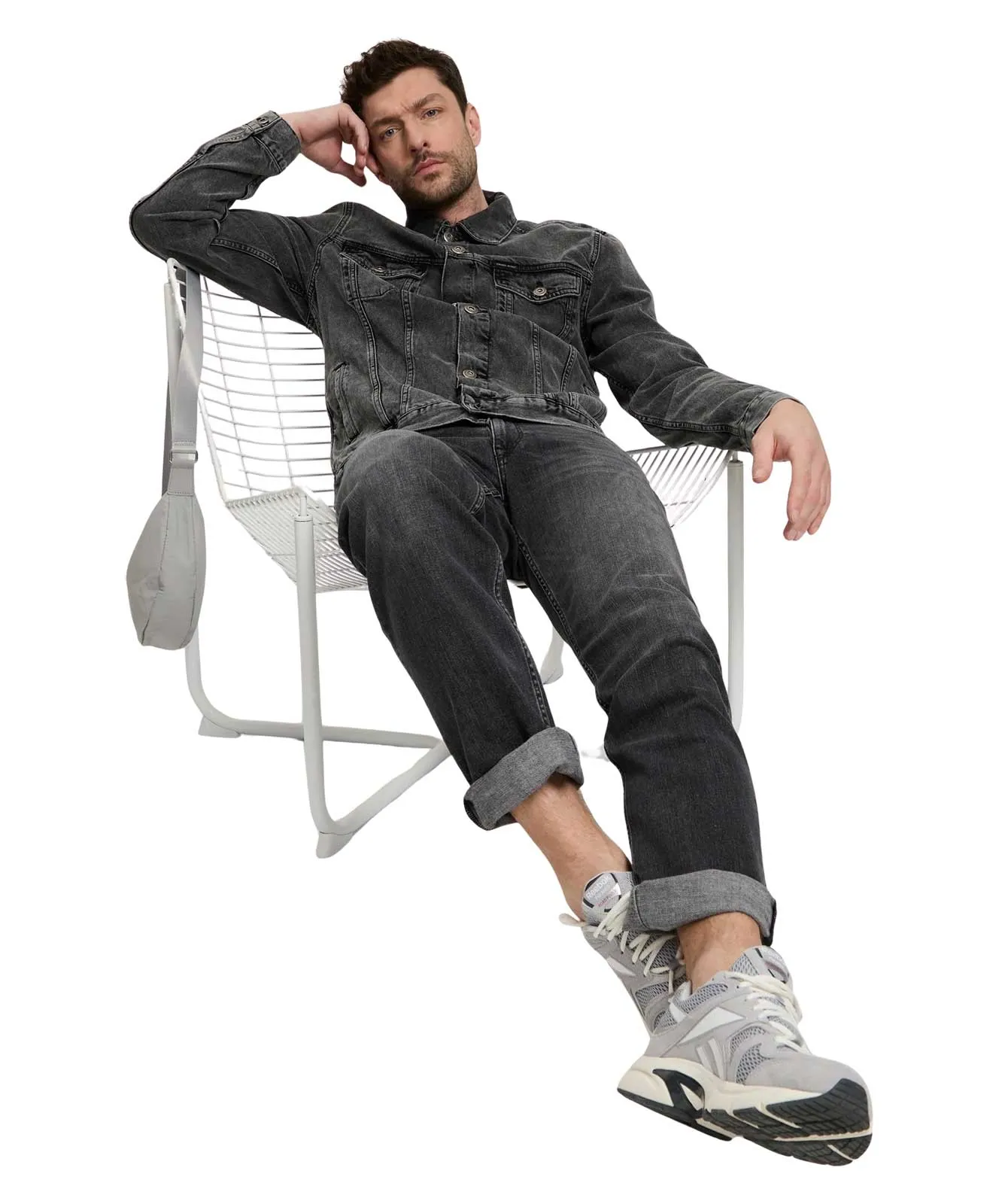 Cross Jeansjacke Denim Jacket in Anthrazit