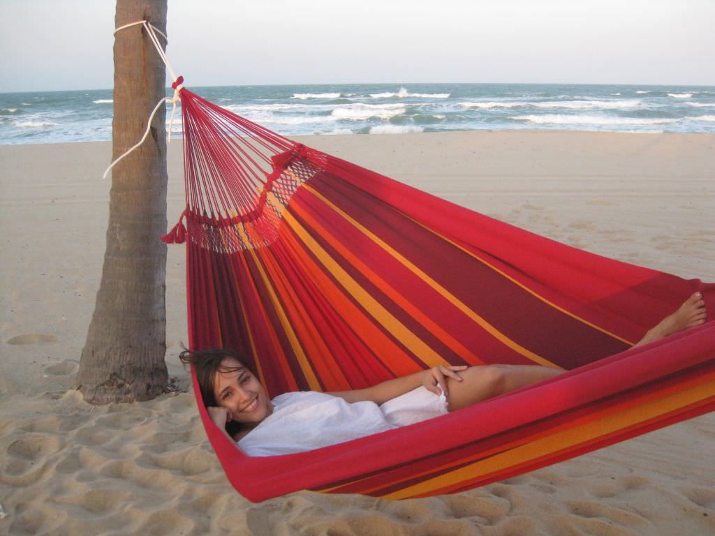 Vida del sol especial - family hammock with macrame fringe