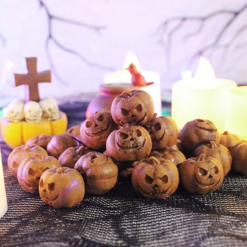 Bluedeer - Herbstdeko Halloween Mini Kürbis Dekoration, 20 Stück Halloween Deko Herbst Deko Puppenhaus Miniaturen Halloween Kürbis Deko aus Harz,