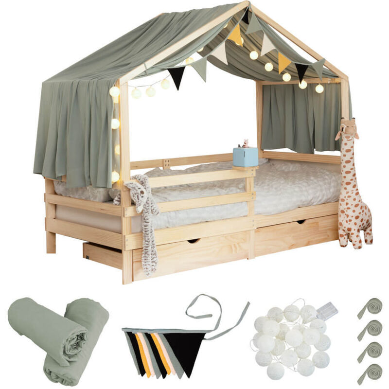 HOME DELUXE - Kinderbett Deko Set VELINDO - Farbe: Khaki, inkl. Wimpelkette, Vorhang und LED Lichterkette I Kinderbett Deko, Kinderzimmer Dekoration