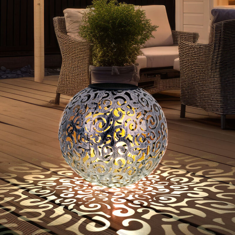 Led Solarlampe Gartendeko Außenlampe Terrassenleuchte silber antik Kugellampe mit Erdspieß, Dekorstanzungen, Metall, warmweiß, DxH 28,5 x 40 cm