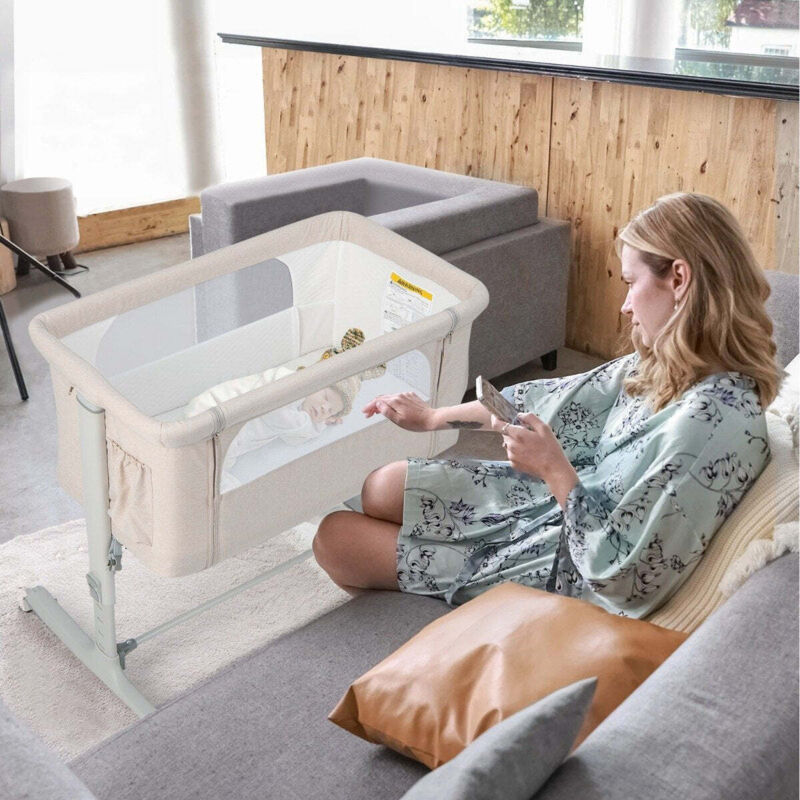 Tragbares 3 in 1 babybett mit verstellbarer hohe und netz