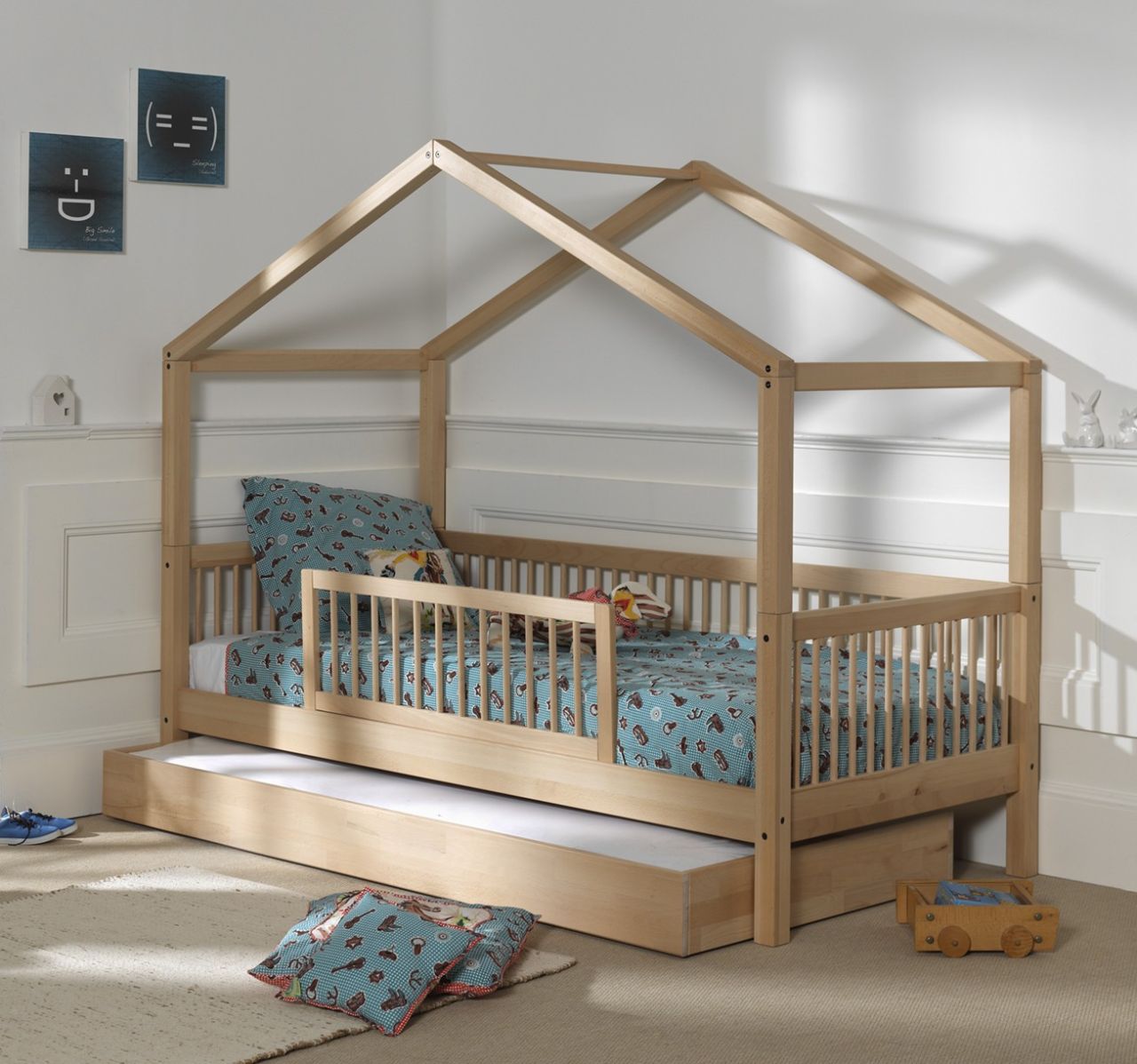 Hausbett Spielbett 90x200 Bettschublade Rausfallschutz Lattenrost Buche Natur