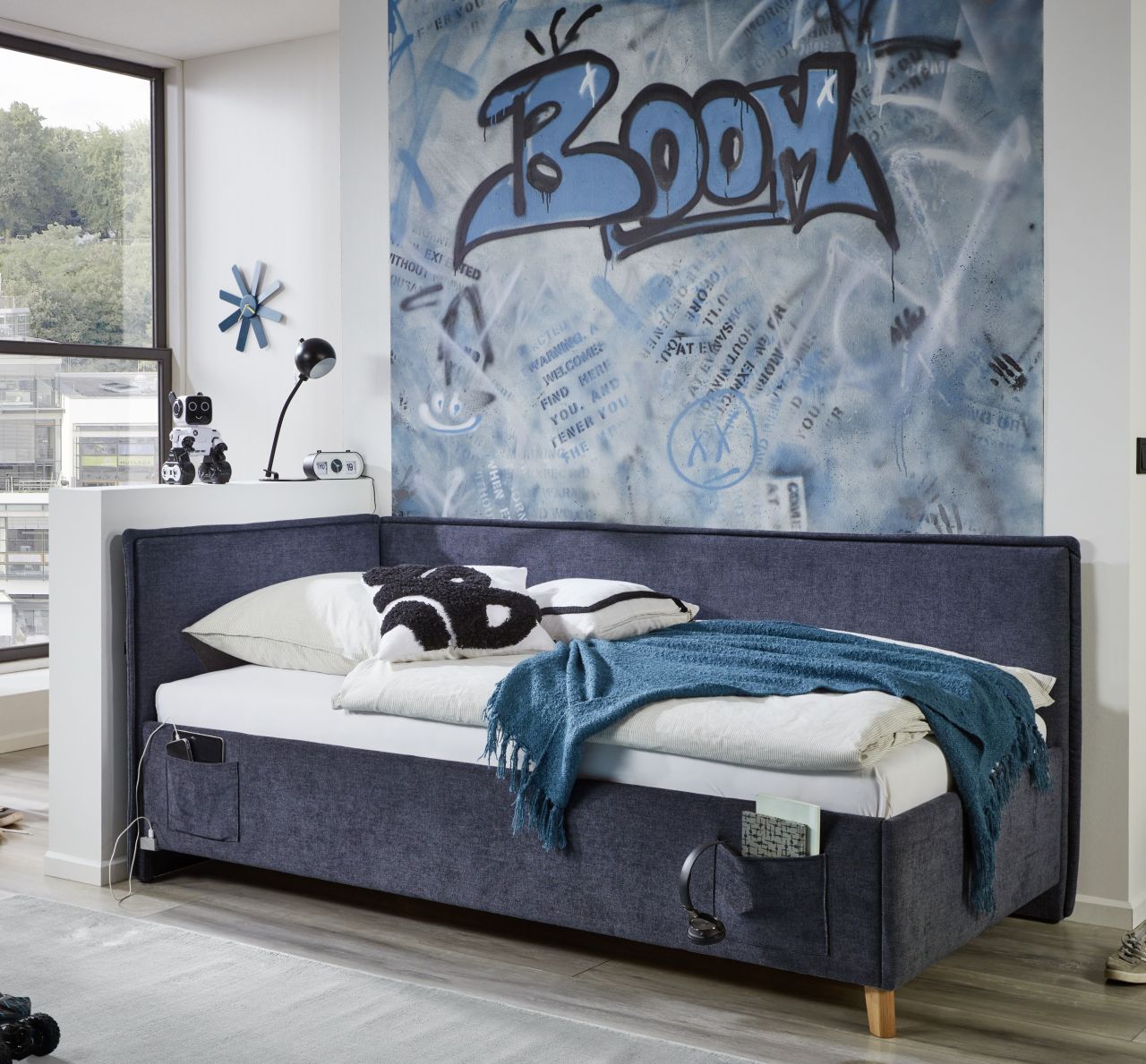 Polsterbett in 3 Größen mit Rückenteil USB-Anschluss Jugendbett Dunkelblau