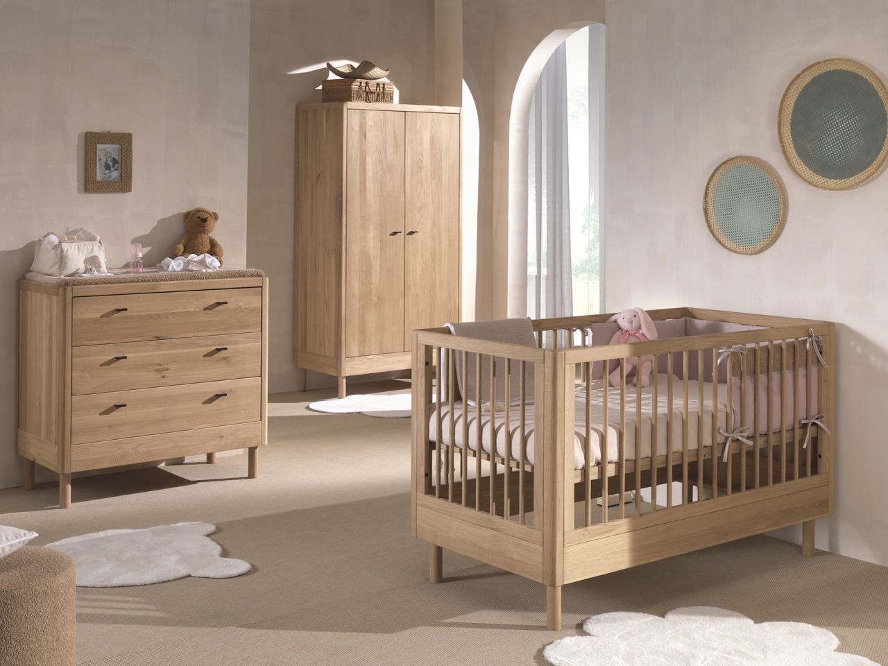 Set Babybett Kommode Schrank Kinderzimmer Babyzimmer Eiche Massiv natur geölt