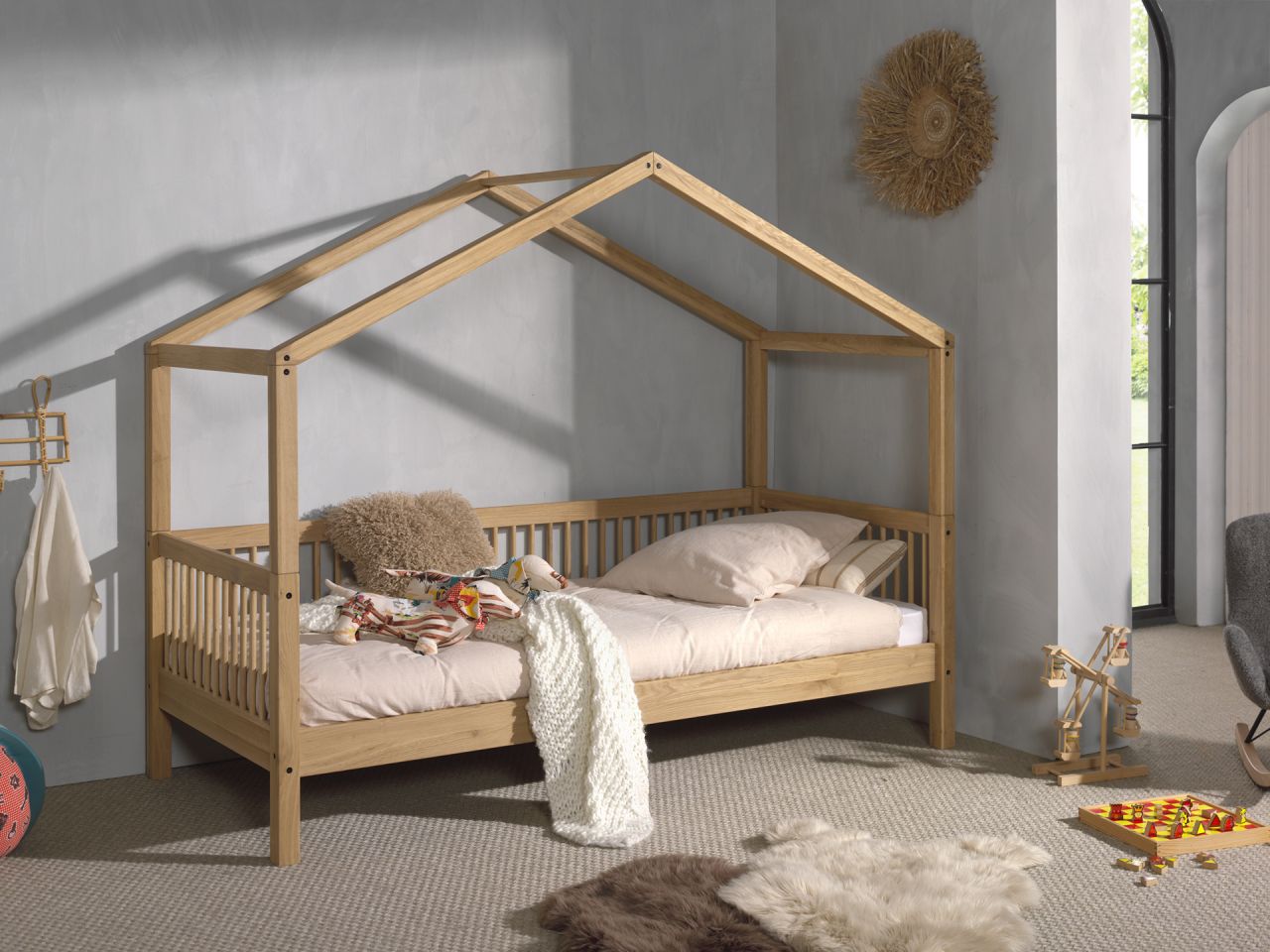 Hausbett Kinderbett 90x200 Kindermöbel Lattenrost Spielbett Eiche massiv geölt