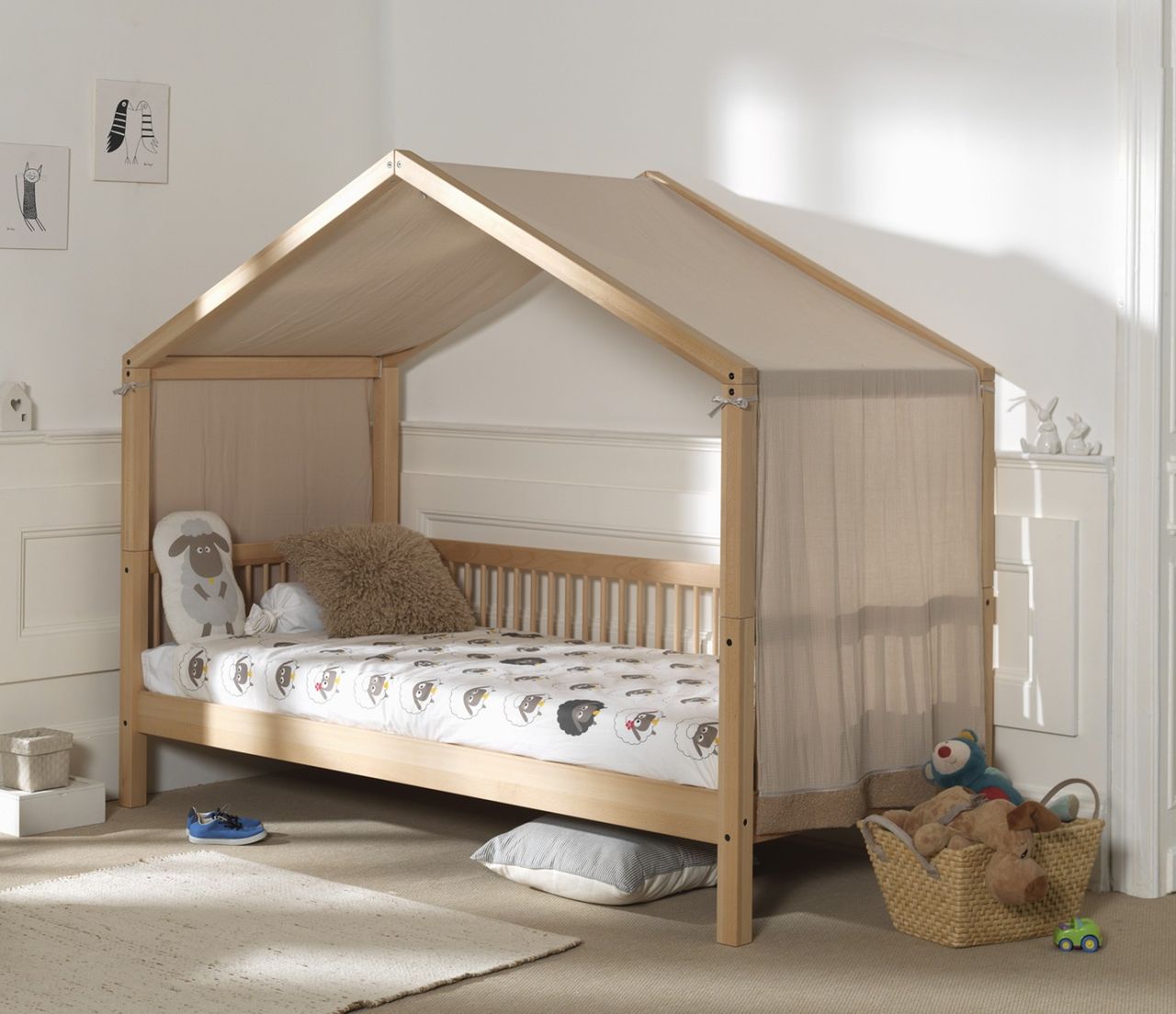 Hausbett Kinderbett 90x200 Textilhimmel Lattenrost Spielbett Buche massiv Natur