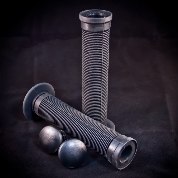 Damaged BMX Stunt Scooter Griffe 146 mm 22,2 mm Fahrradgriffe Grips Lenkergriffe Gummigriffe Set rechts links